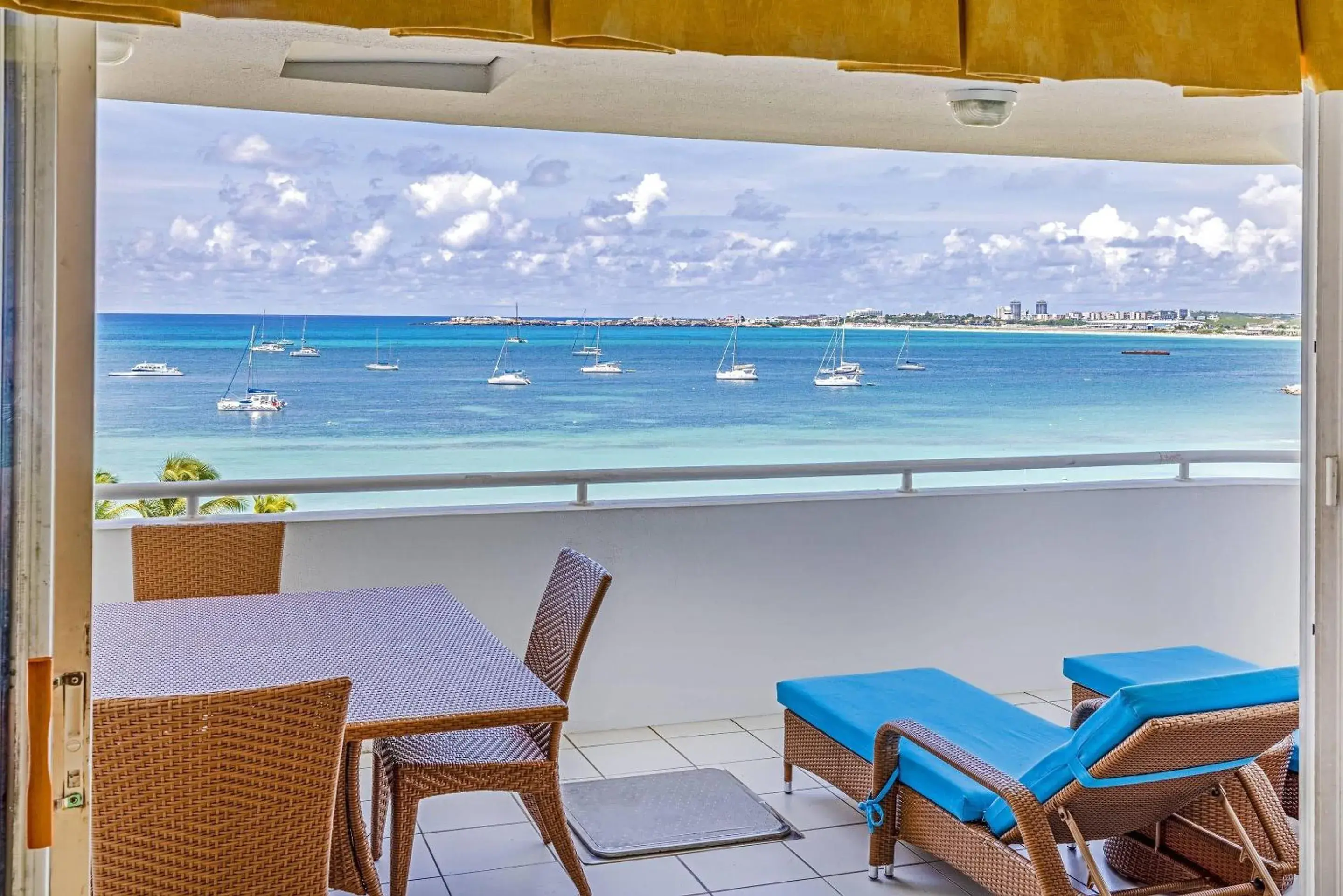 Bedroom in The Atrium Beach Resort and Spa Sint Maarten, Ascend Hotel Collection Bedroom in The Atrium Beach Resort and Spa Sint Maarten, Ascend Hotel Collection