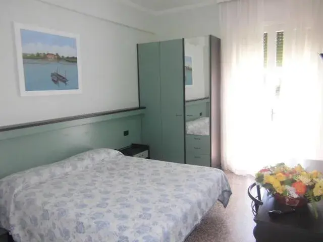 Photo of the whole room in Hotel Palm Beach Photo of the whole room in Hotel Palm Beach