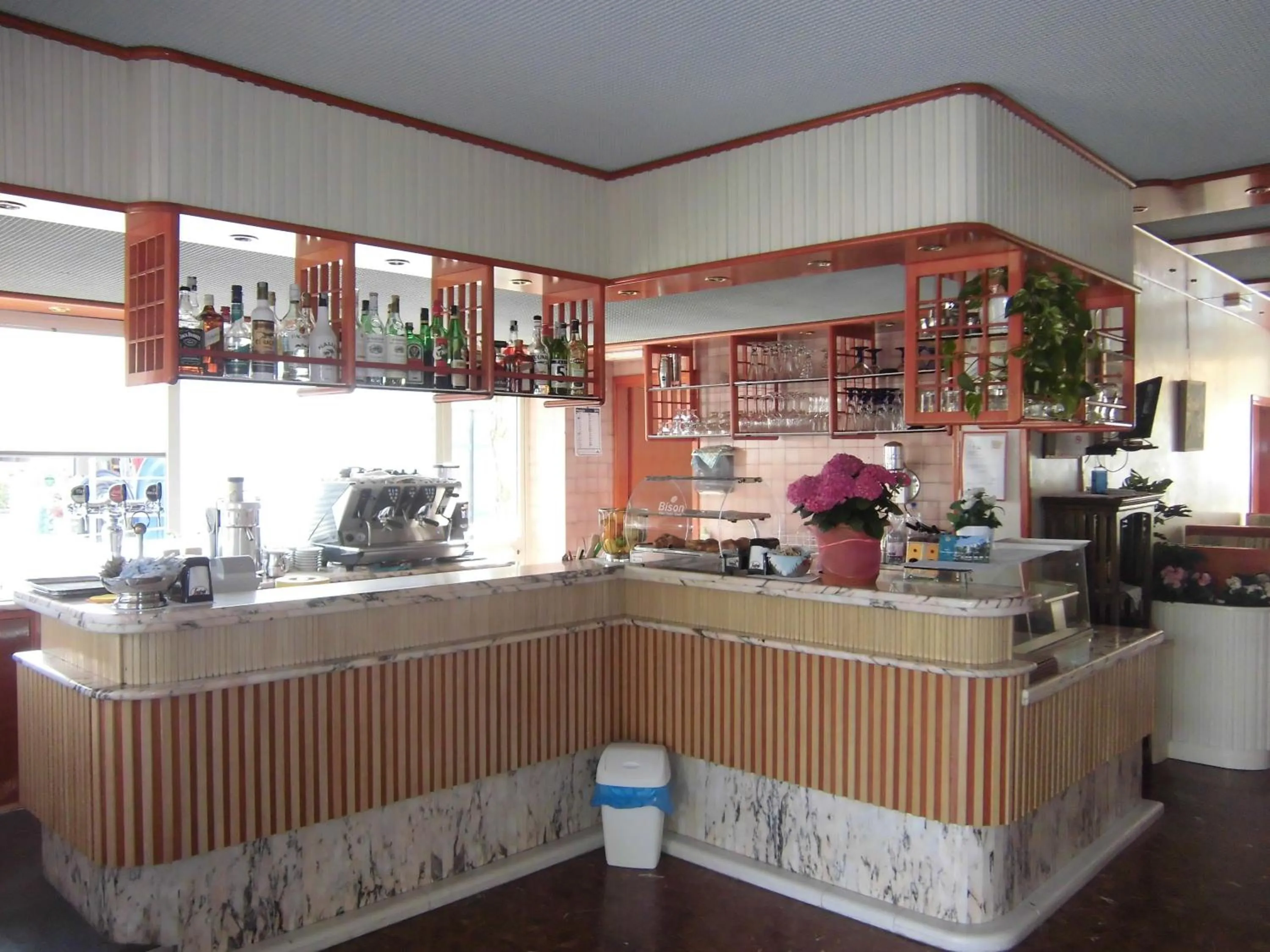 Lounge or bar in Hotel Palm Beach