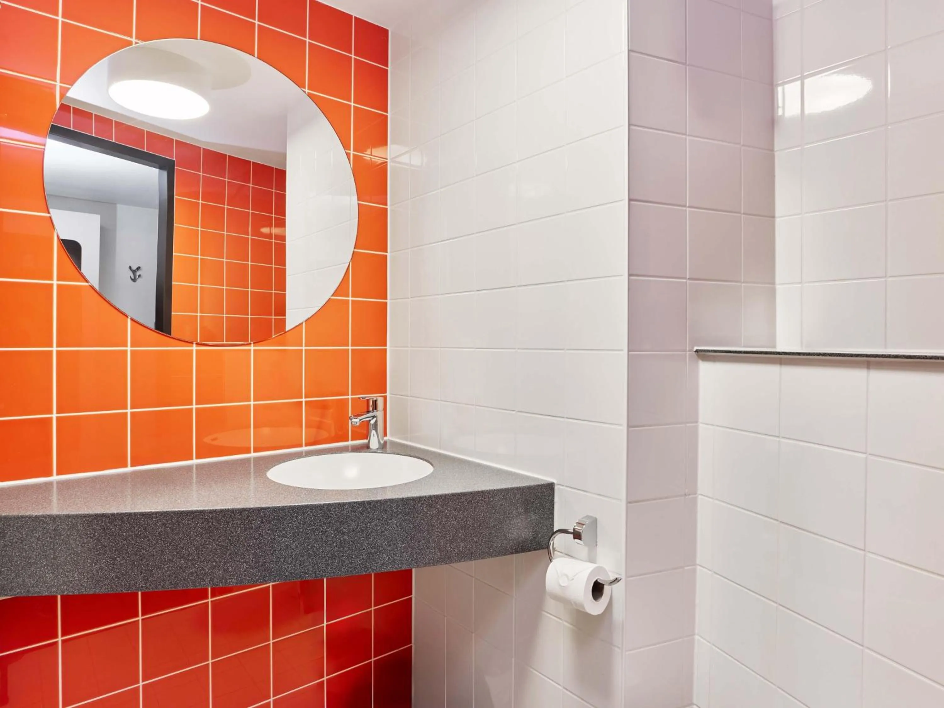 Bathroom in B&B Hotel Trier