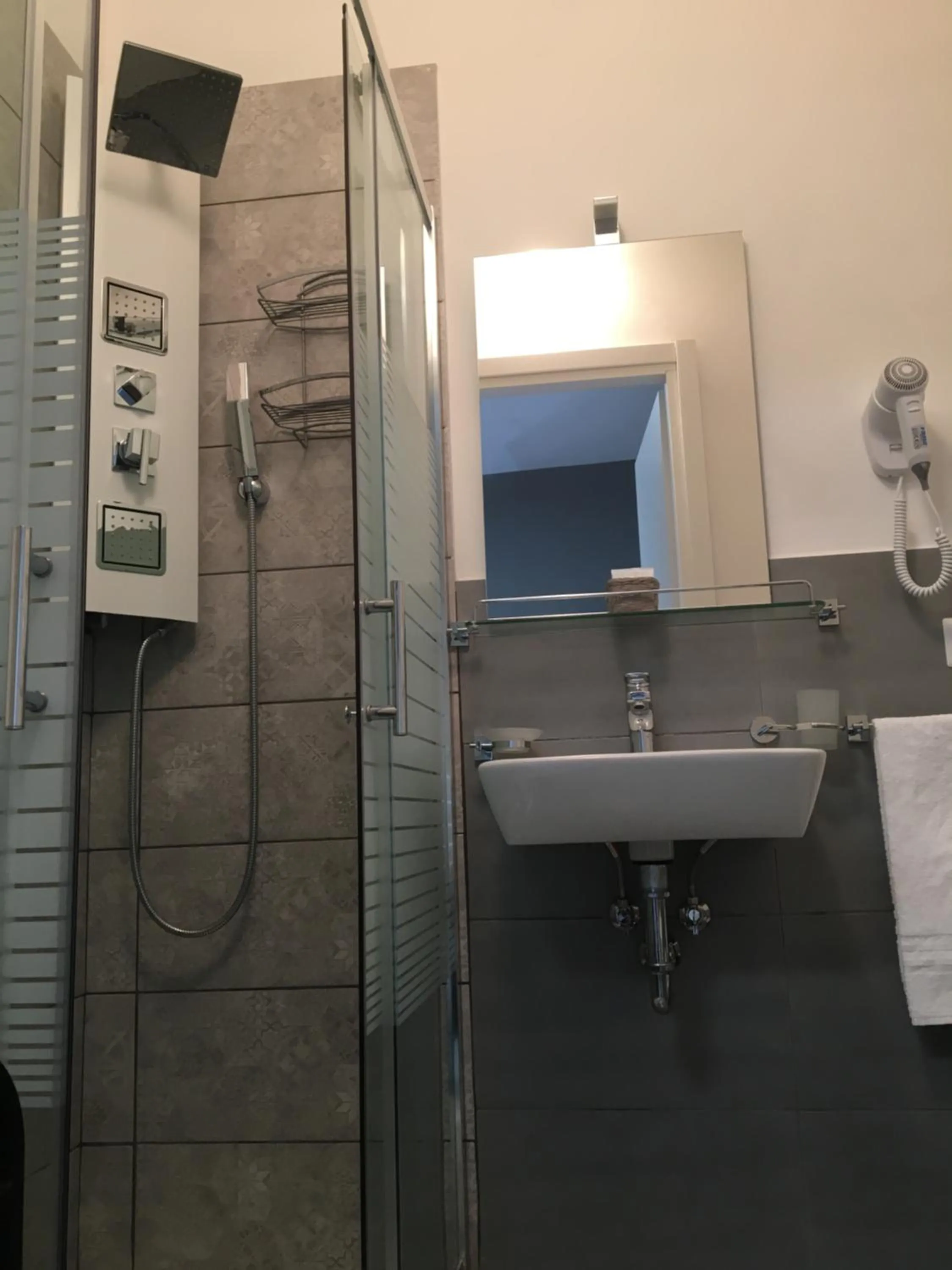 Bathroom in Vatican Central Suites