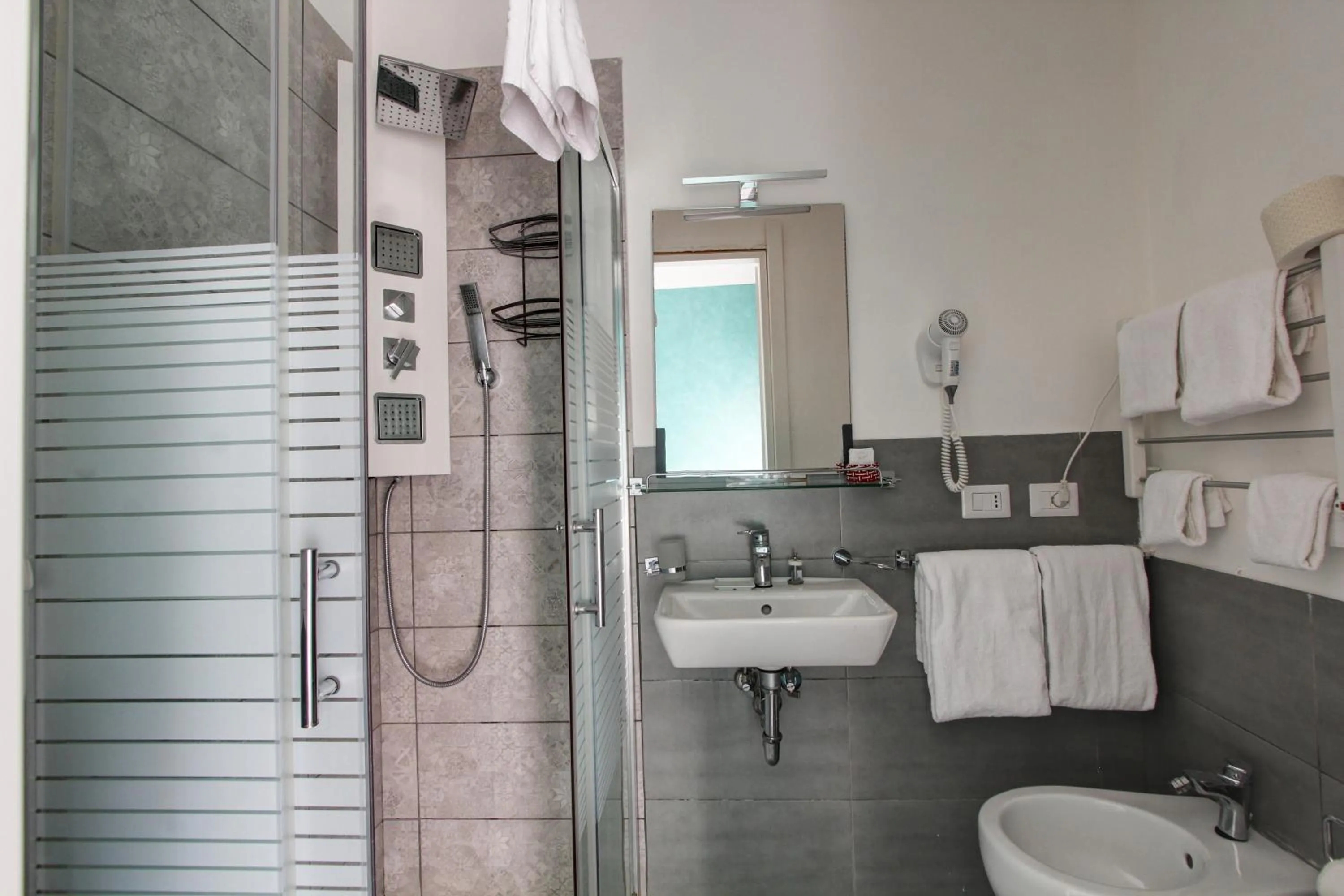 Vatican Central Suites