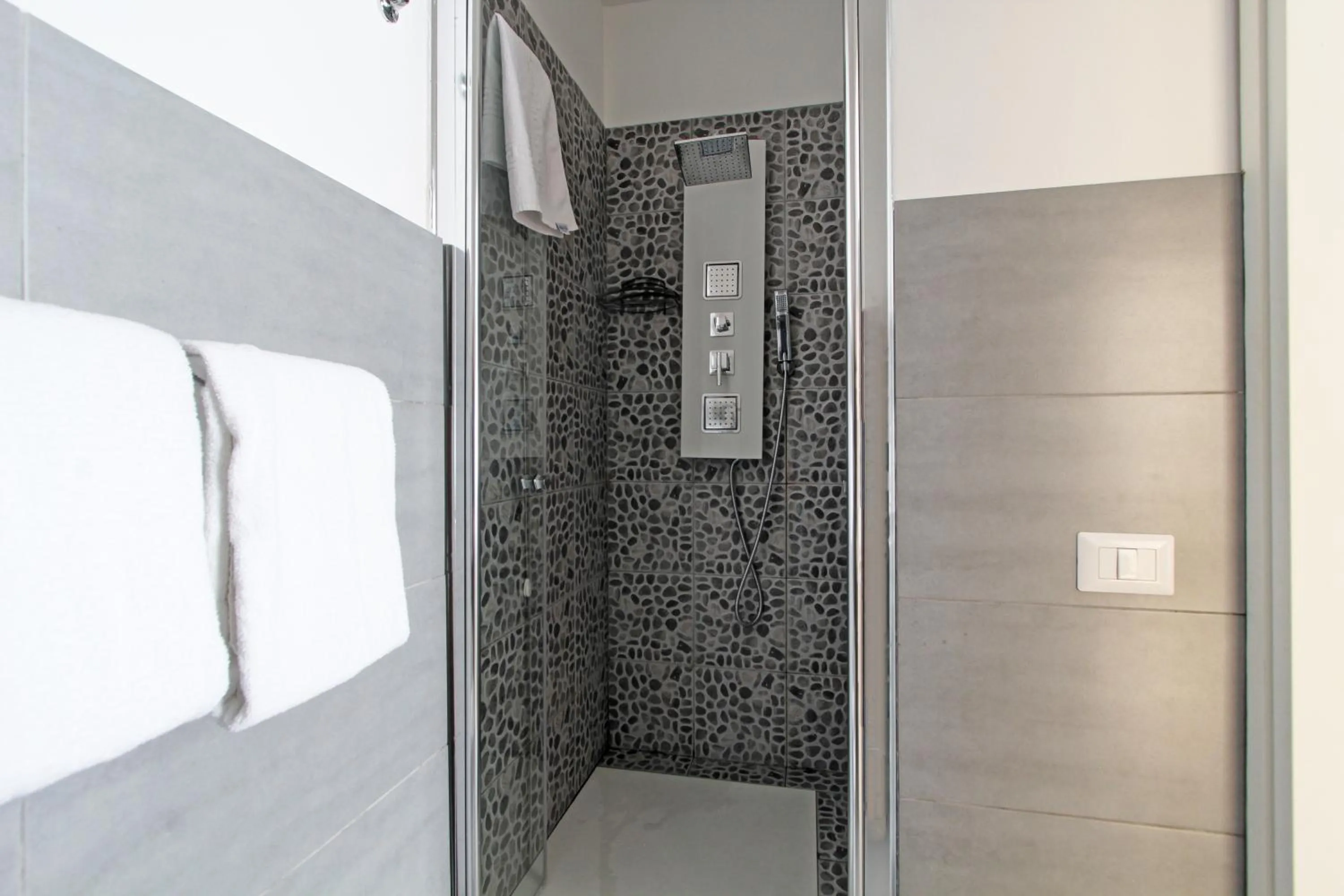 Vatican Central Suites