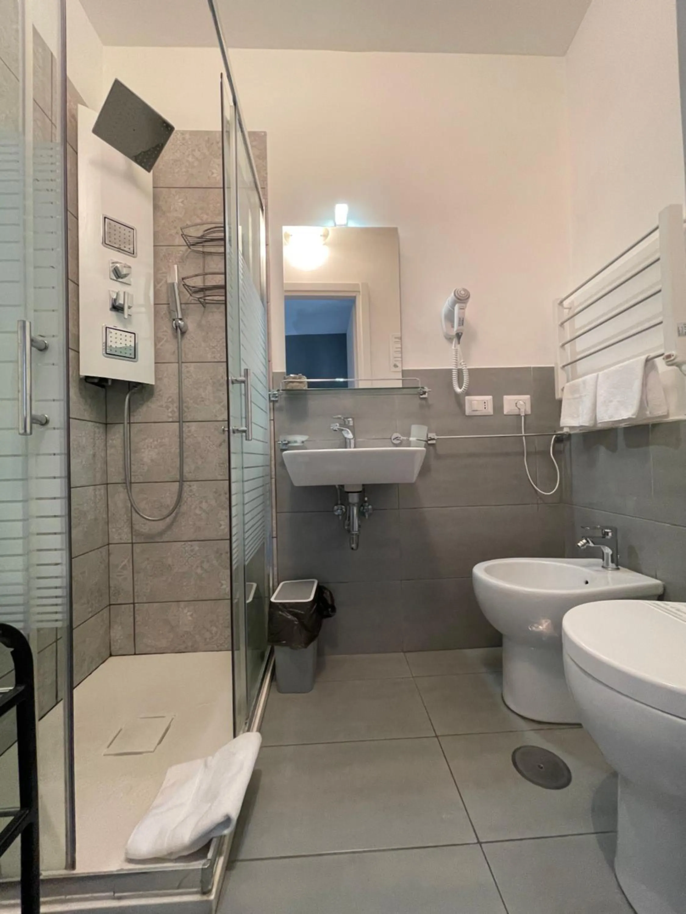 Vatican Central Suites