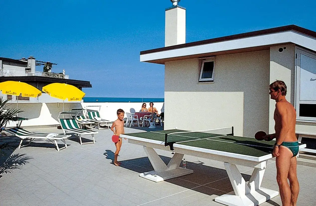 Table tennis in Hotel Nelson