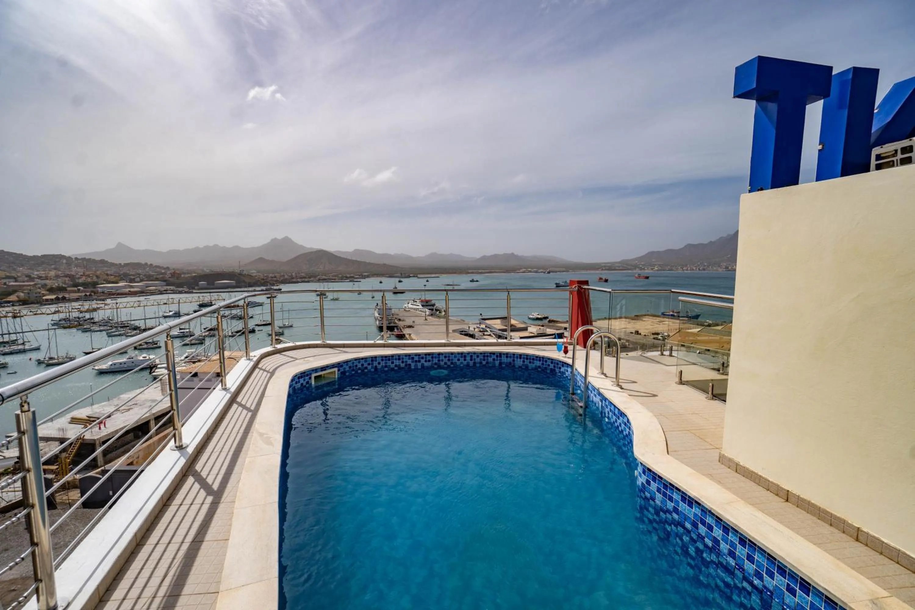 Swimming pool in Blue Marlin Hotel