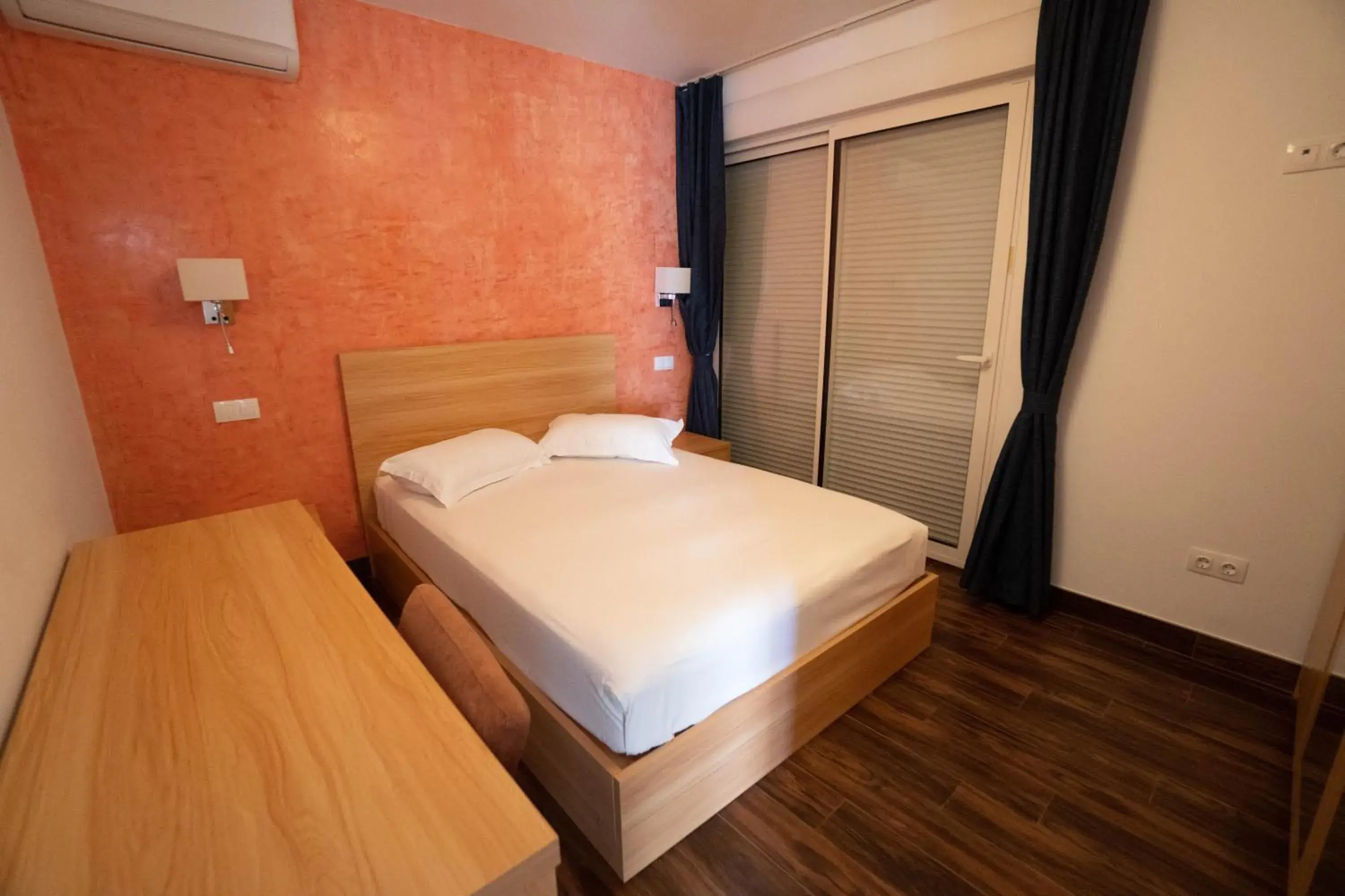 Bed in Blue Marlin Hotel Bed in Blue Marlin Hotel