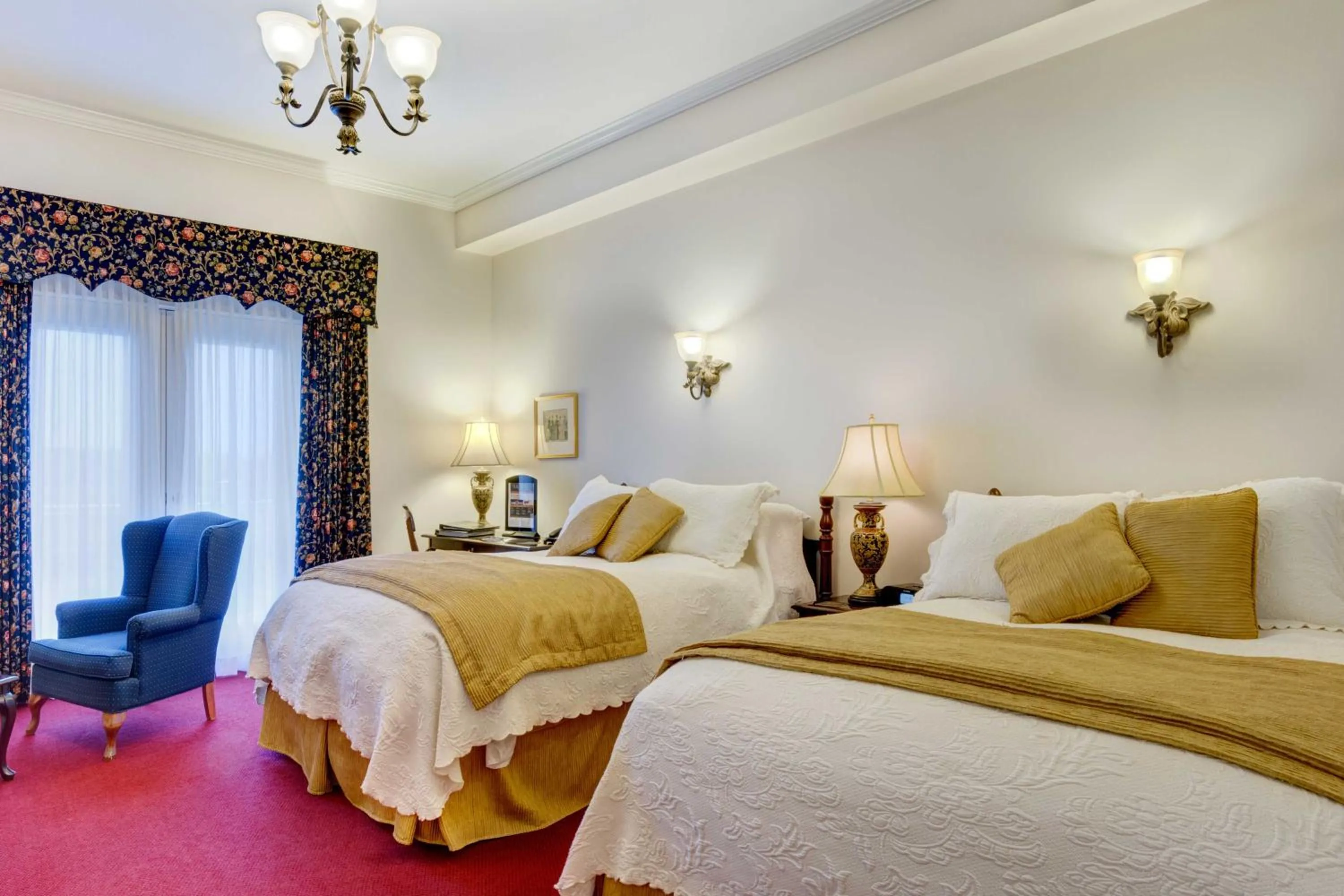 Bed in The Waring House