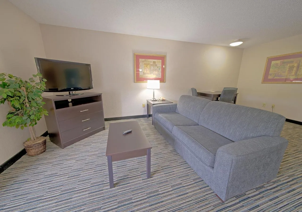 TV and multimedia in All Season Suites