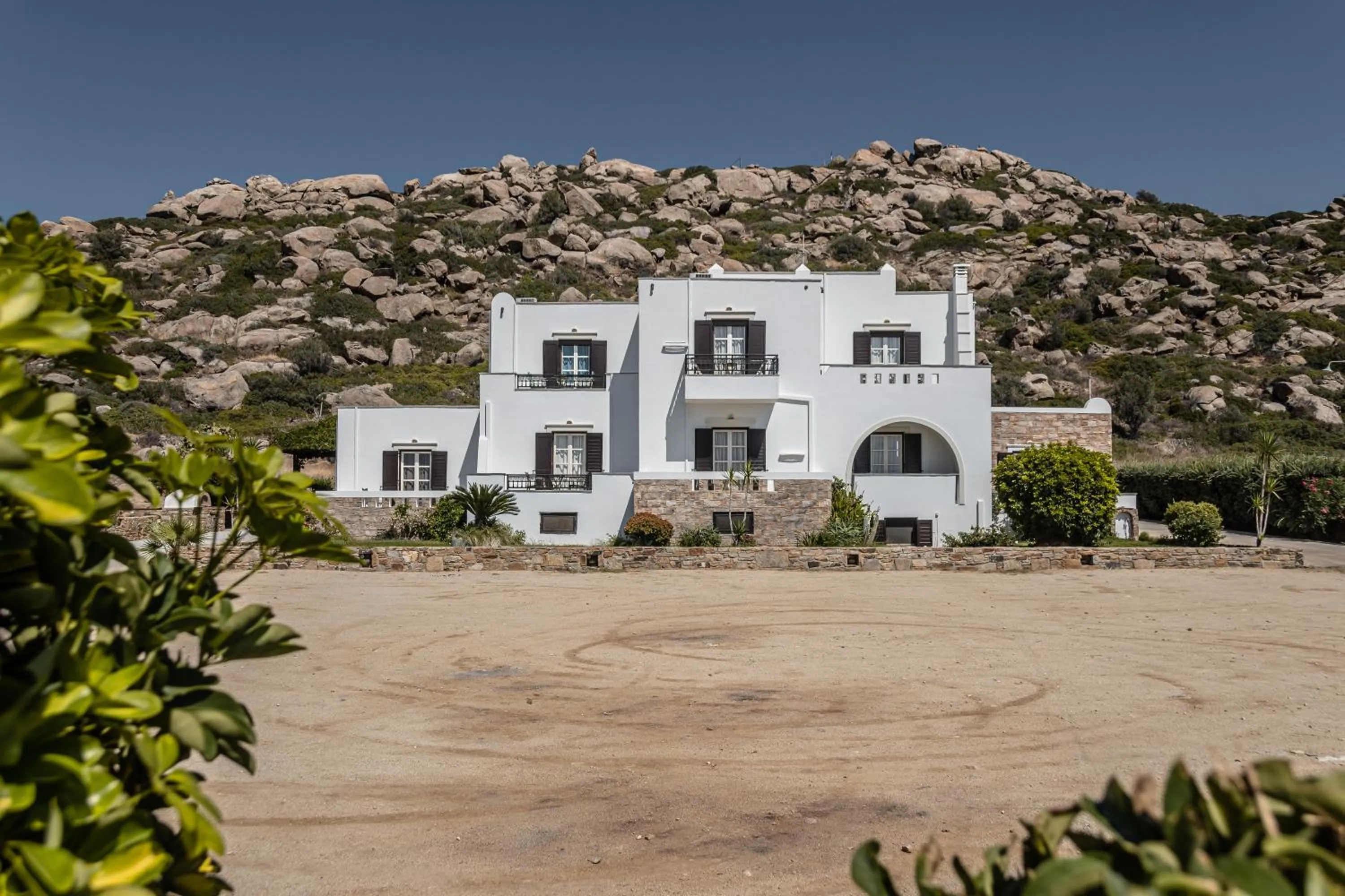 Property building in Zefyros Studios