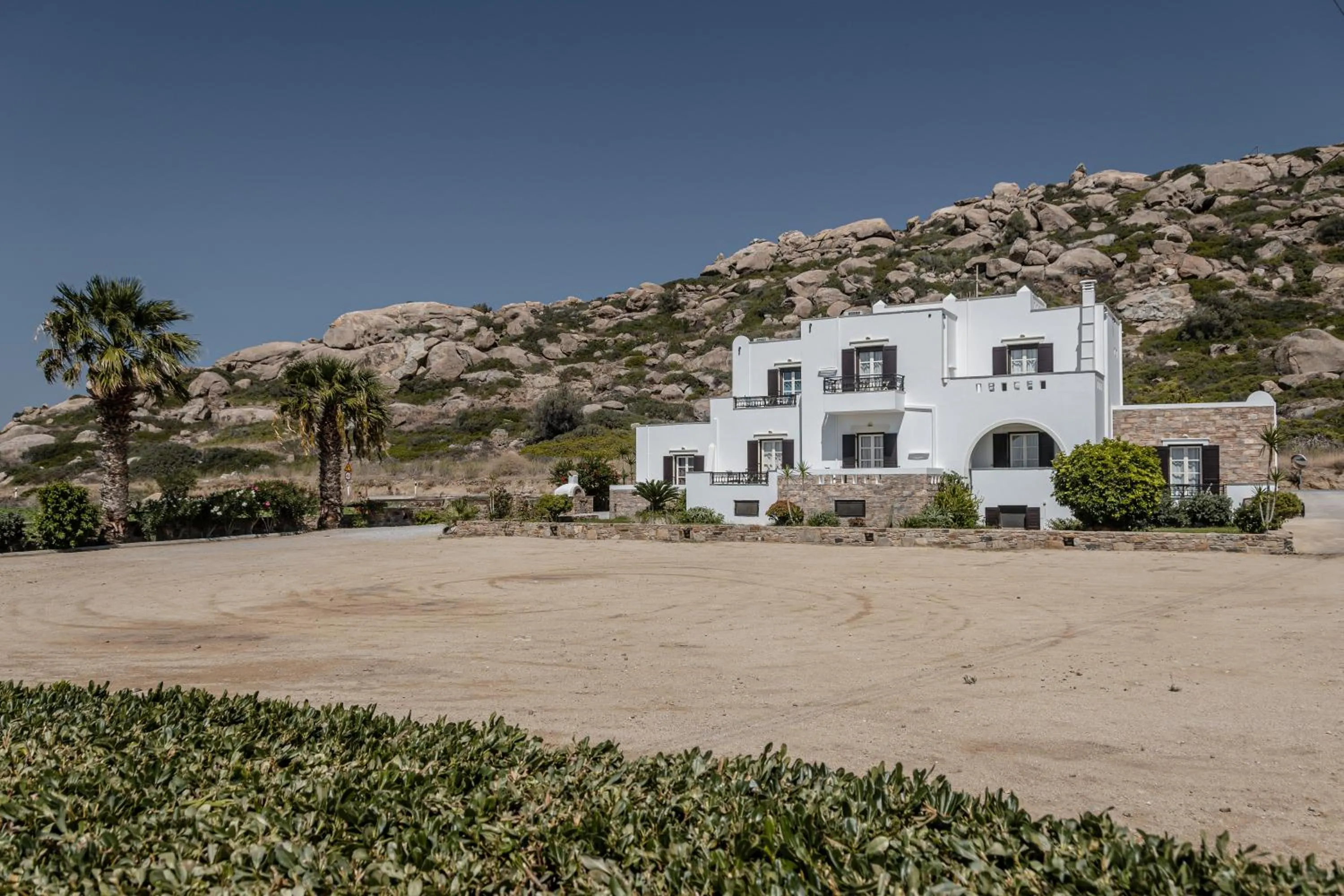 Property building in Zefyros Studios