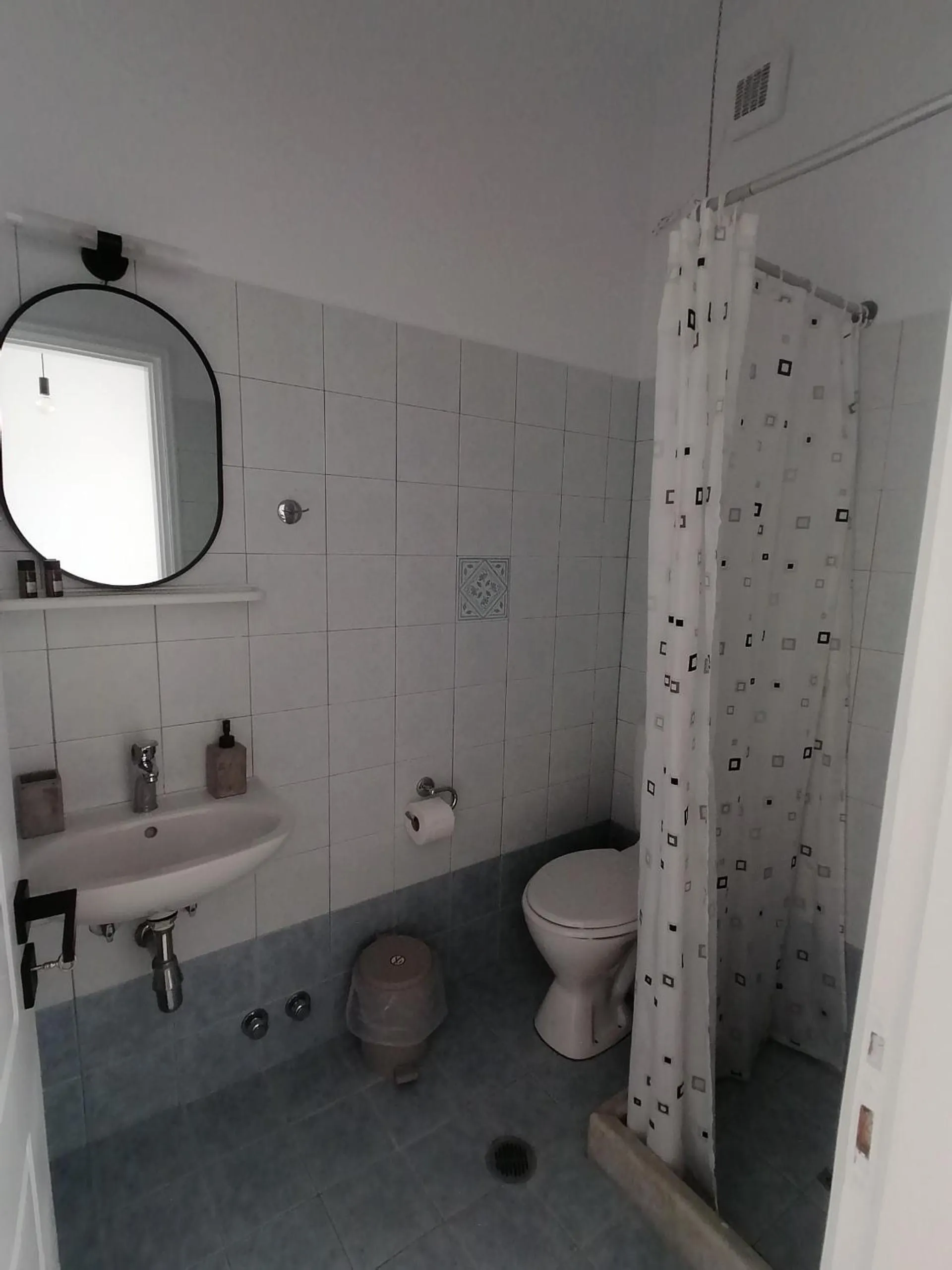 Bathroom in Zefyros Studios