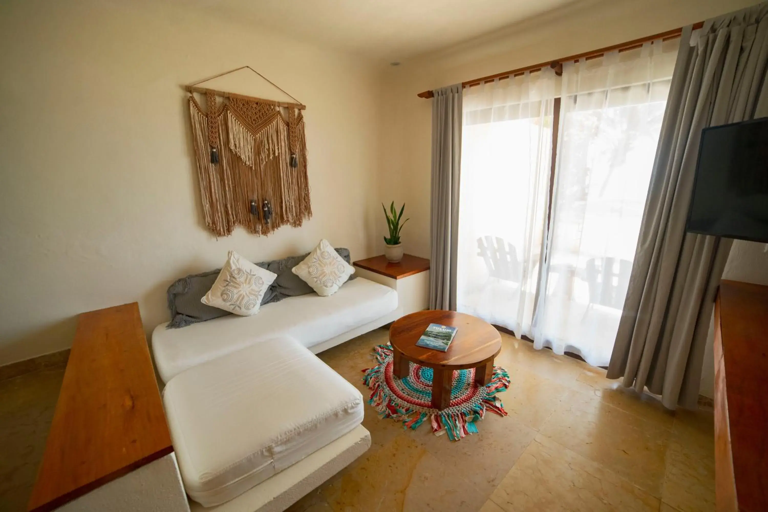 Living room, Bed in Ana y Jose Hotel & Beach Club Tulum Living room, Bed in Ana y Jose Hotel & Beach Club Tulum