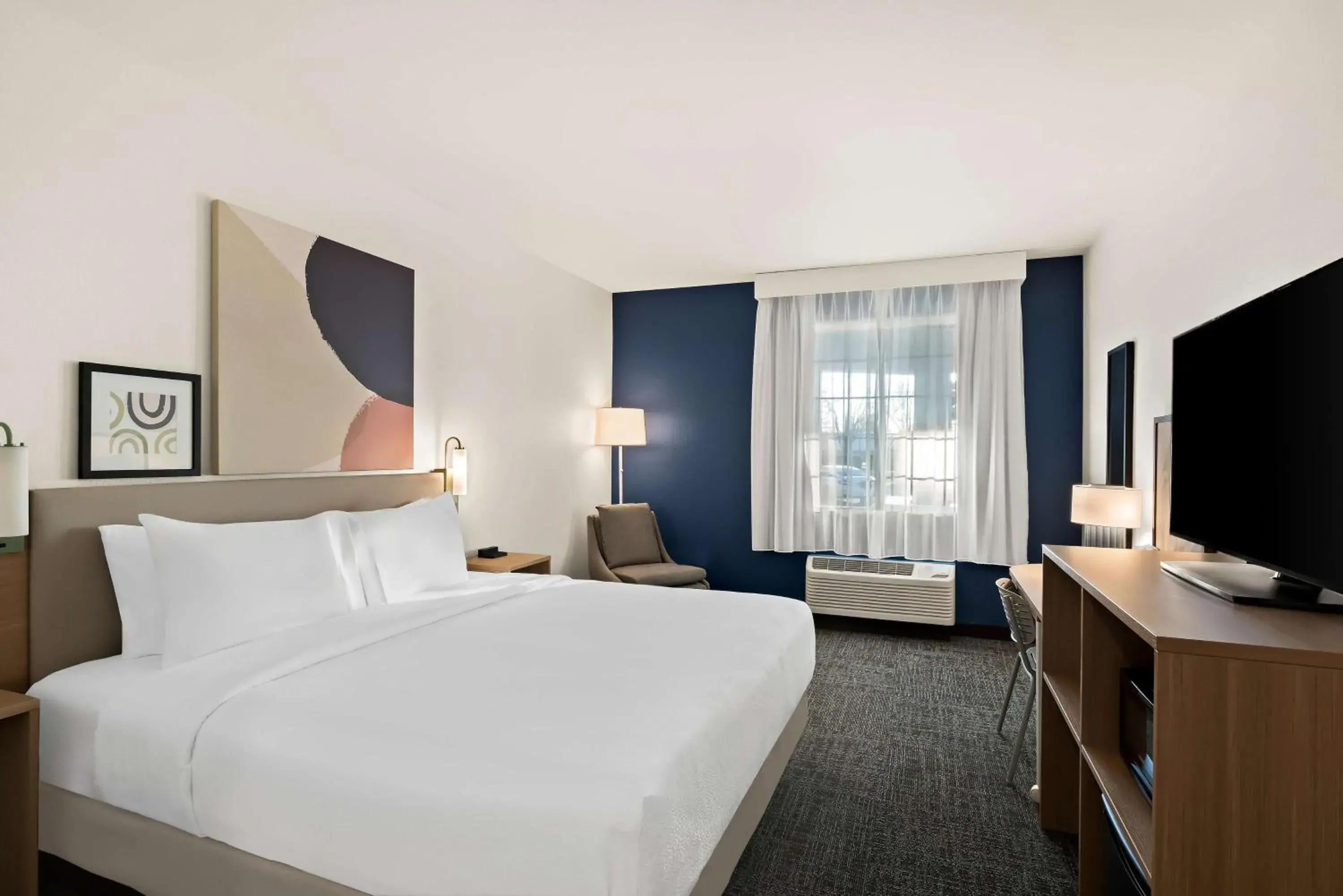 Bed in Spark by Hilton Newest Hotel in Williams CA Bed in Spark by Hilton Newest Hotel in Williams CA