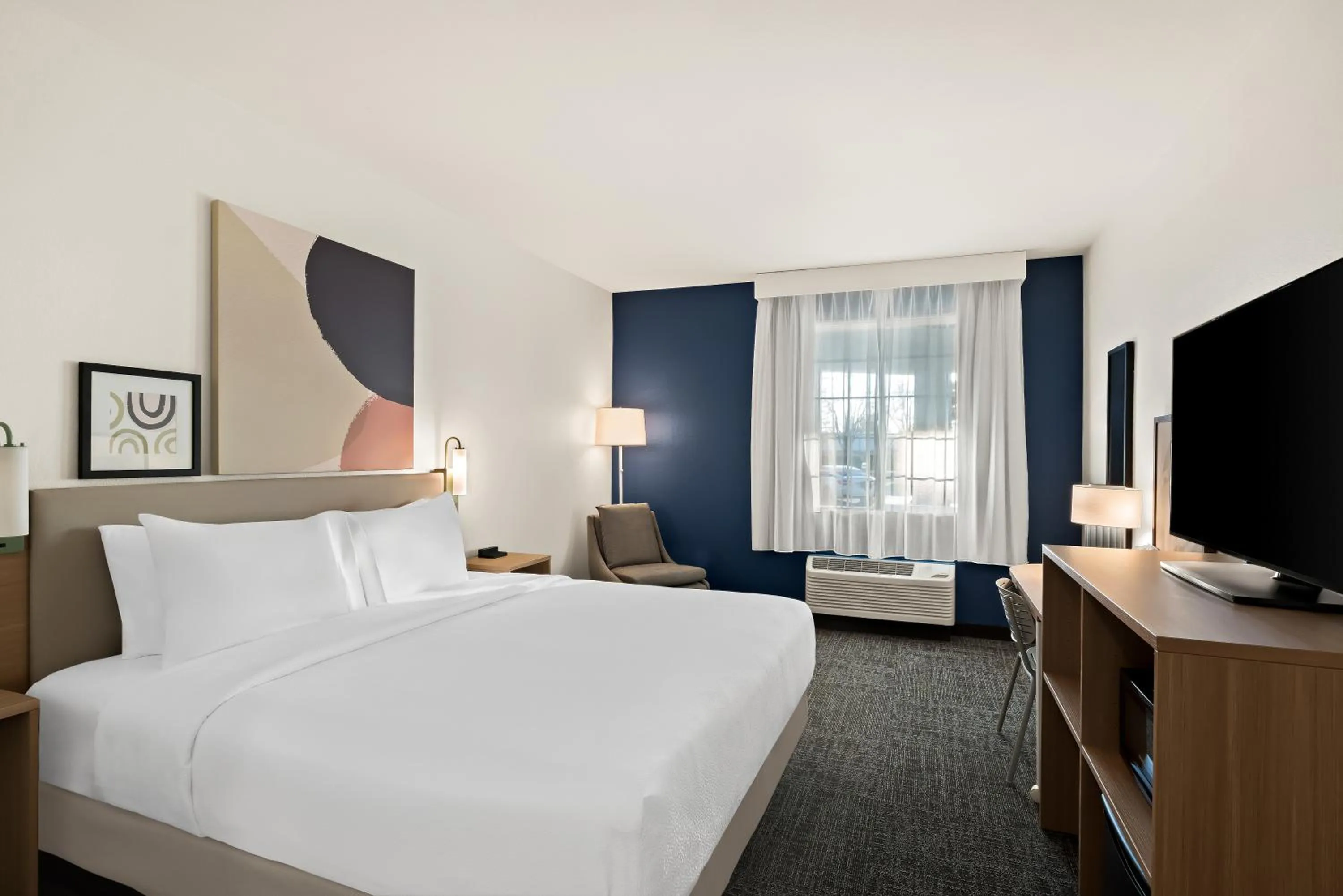 Bed in Spark by Hilton Newest Hotel in Williams CA