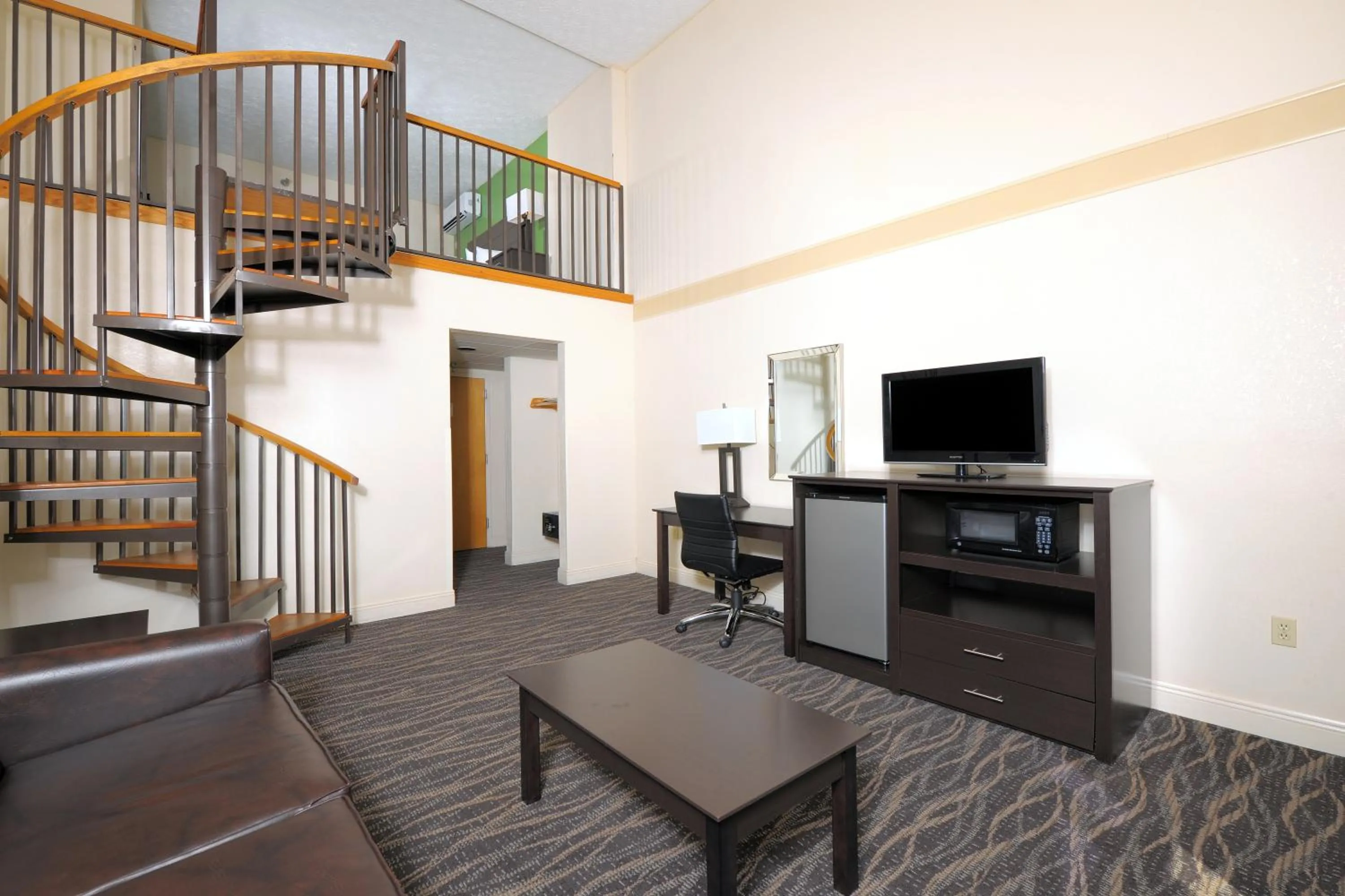 Living room in Country Cascades Waterpark Resort