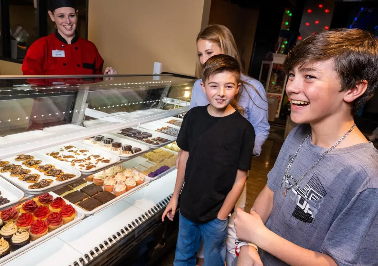 Food and drinks in Country Cascades Waterpark Resort Food and drinks in Country Cascades Waterpark Resort