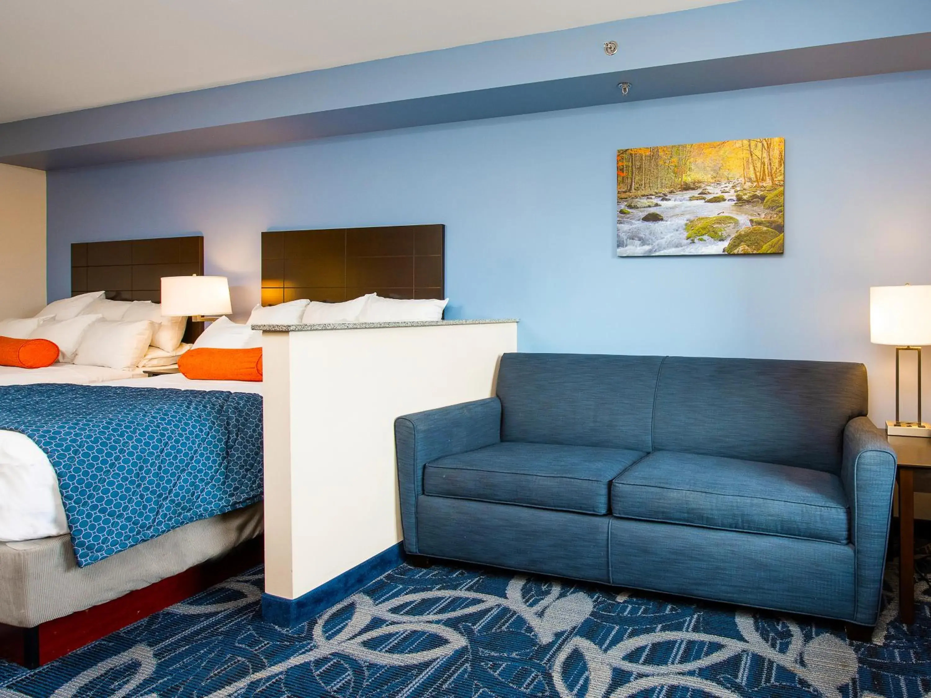 Superior Family Room in Country Cascades Waterpark Resort Superior Family Room in Country Cascades Waterpark Resort