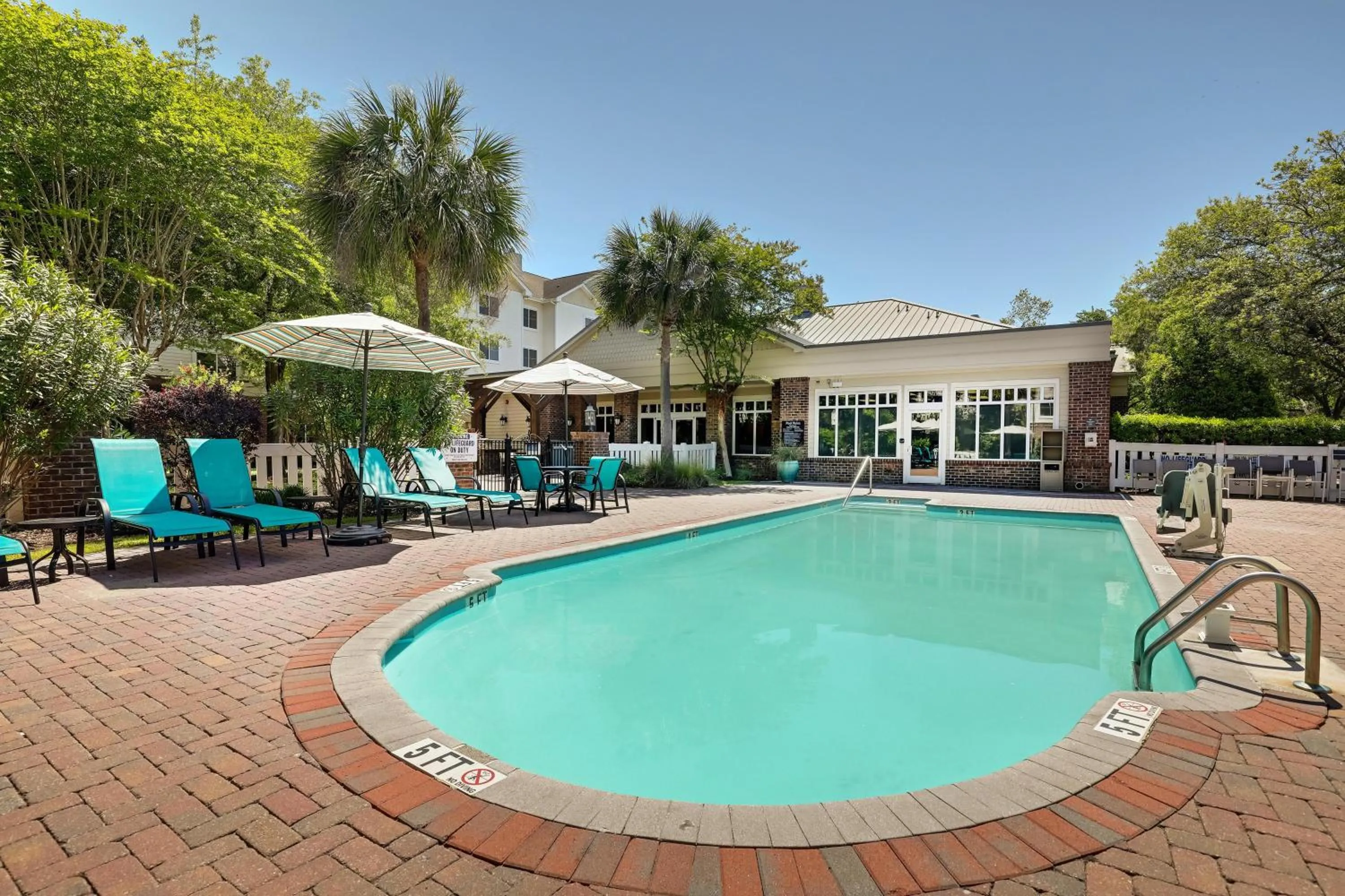 Pool view in Homewood Suites by Hilton Charleston - Mount Pleasant
