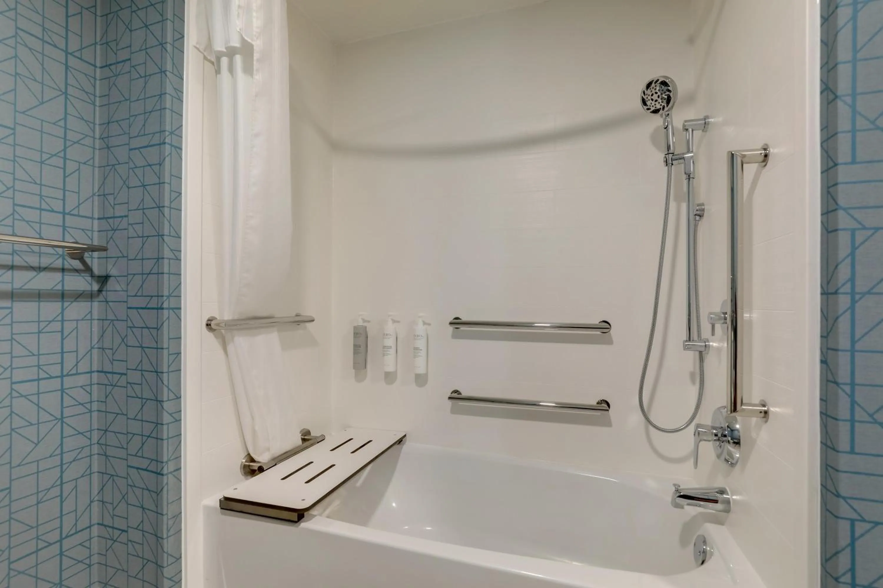 Bathroom in Homewood Suites by Hilton Charleston - Mount Pleasant
