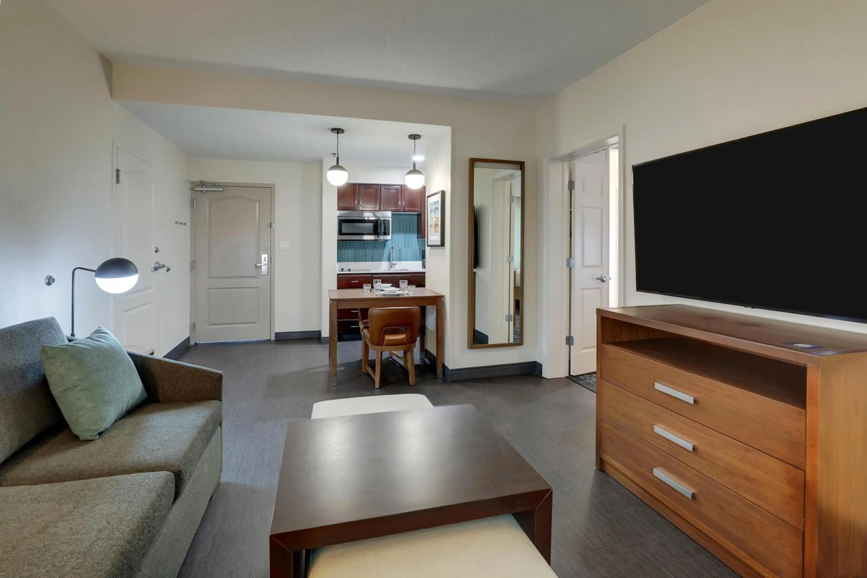Living room in Homewood Suites by Hilton Charleston - Mount Pleasant