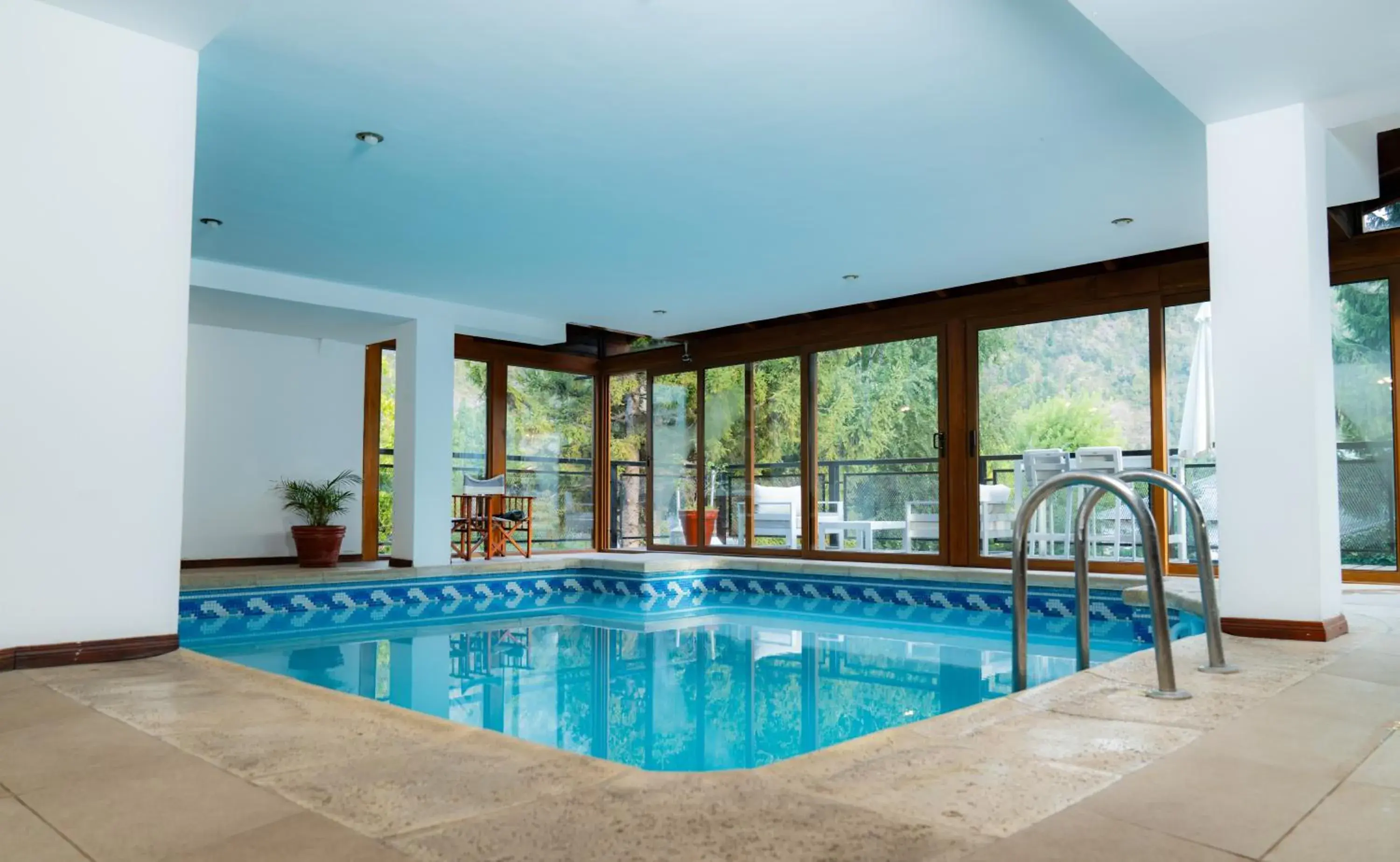 Swimming pool in Patagonia Plaza Hotel Swimming pool in Patagonia Plaza Hotel