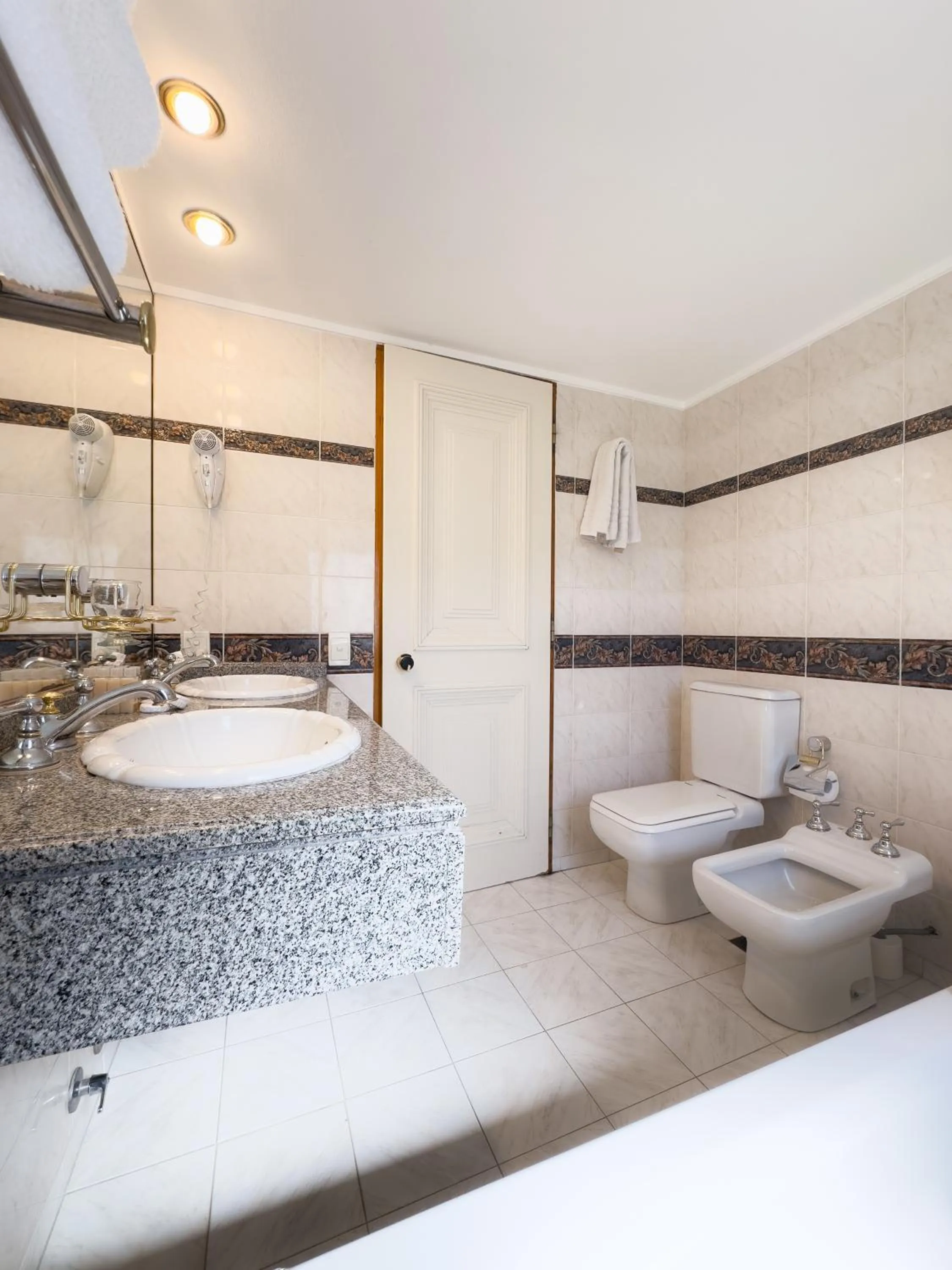 Bathroom in Patagonia Plaza Hotel