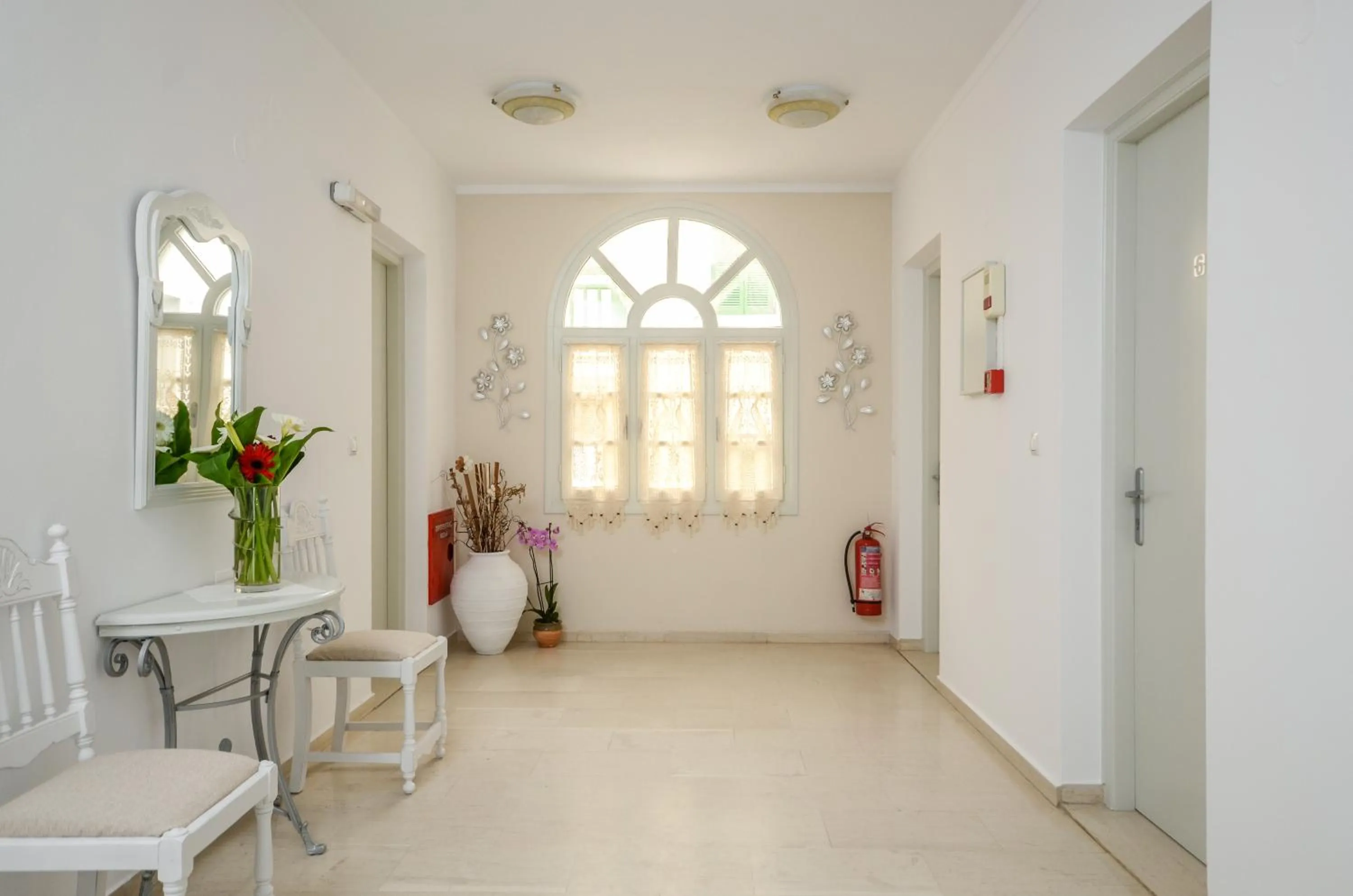 Lobby or reception in Golden Beach Studios Down Town