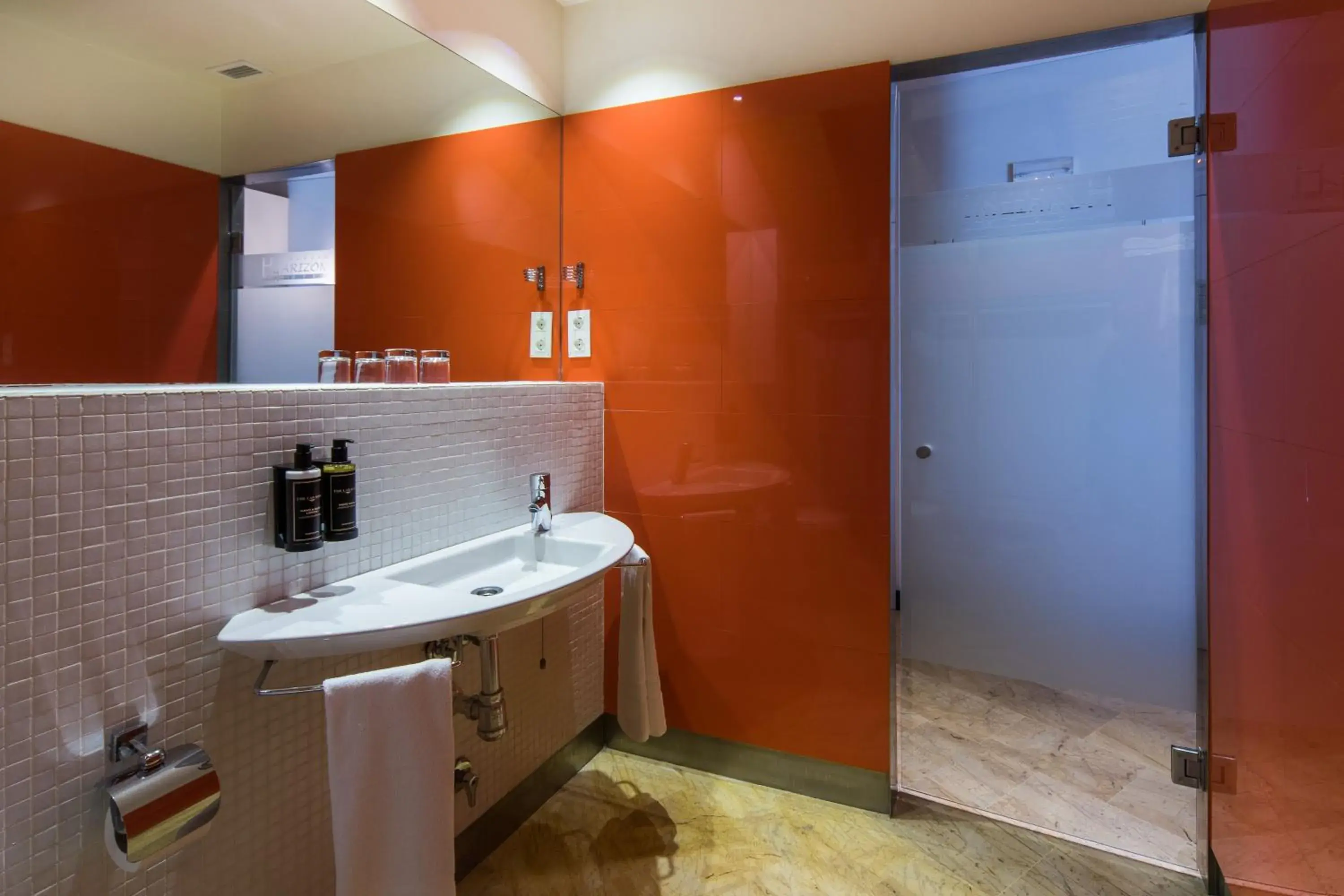 Bathroom in Hotel Palacio Marqués de Arizón Bathroom in Hotel Palacio Marqués de Arizón