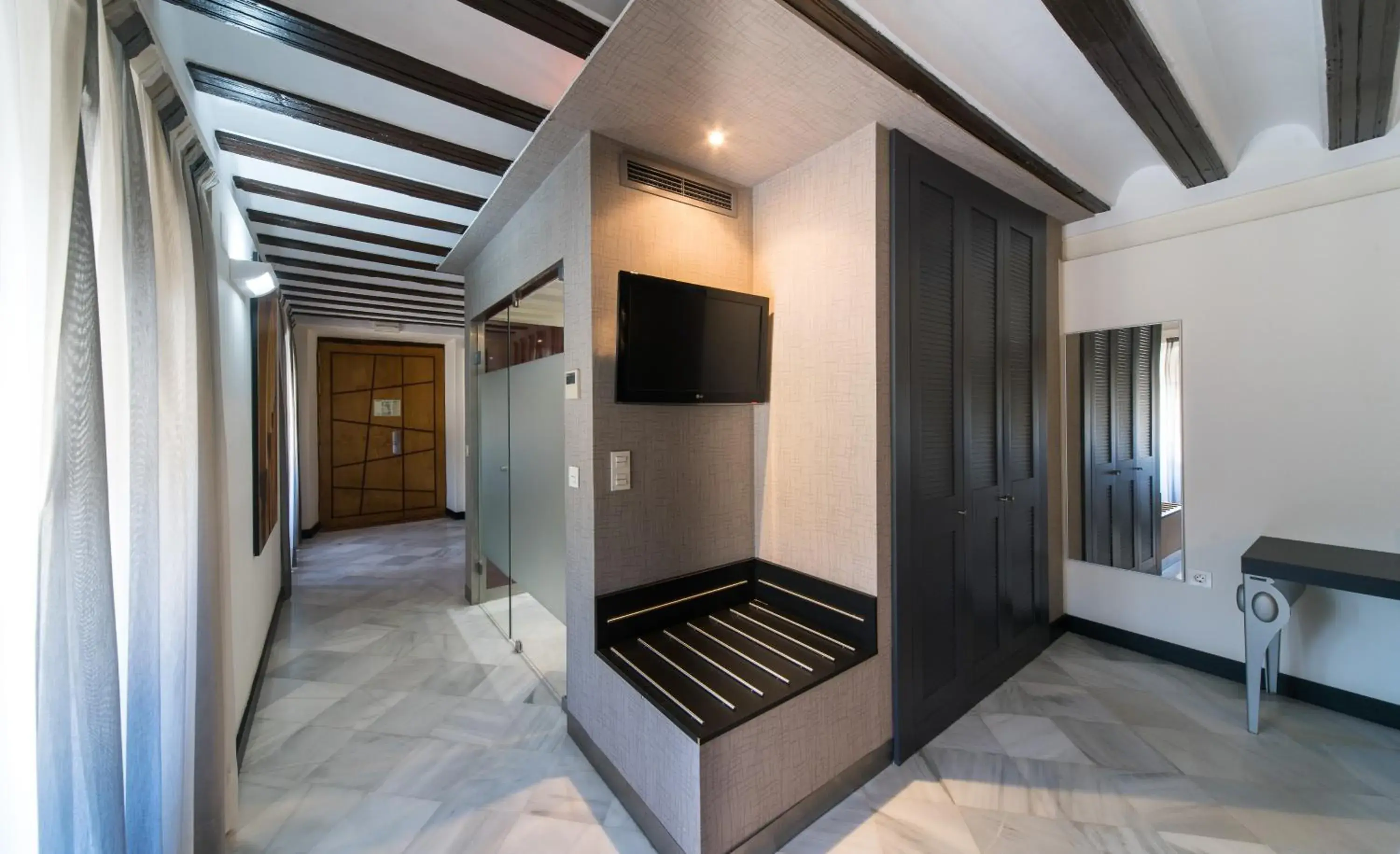 Photo of the whole room in Hotel Palacio Marqués de Arizón Photo of the whole room in Hotel Palacio Marqués de Arizón