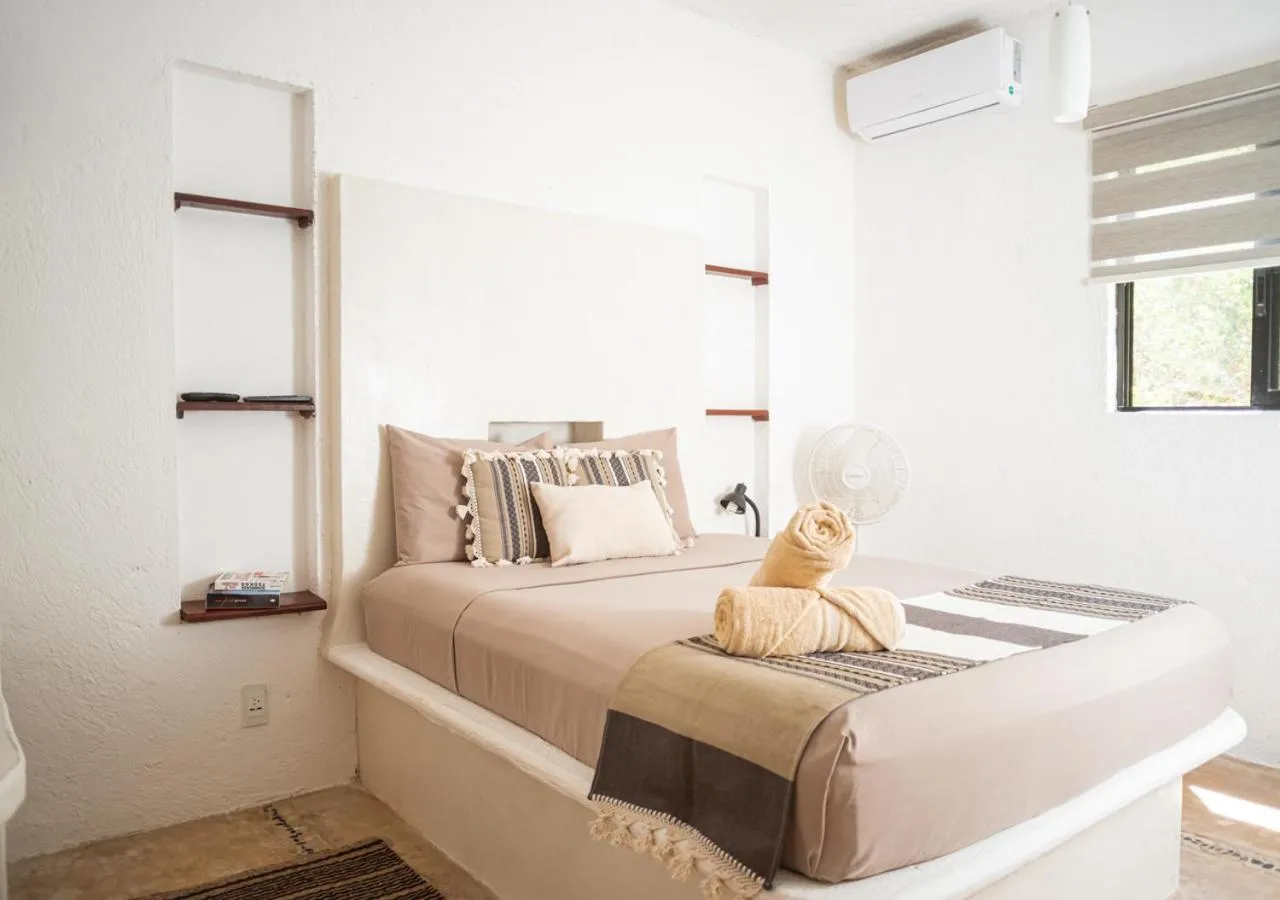 Bed in Villa Los Mangles Boutique Hotel