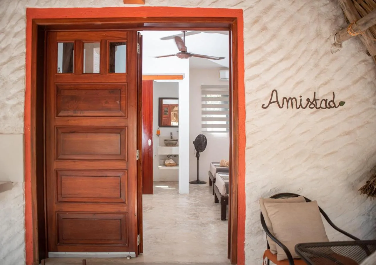 Facade/entrance in Villa Los Mangles Boutique Hotel