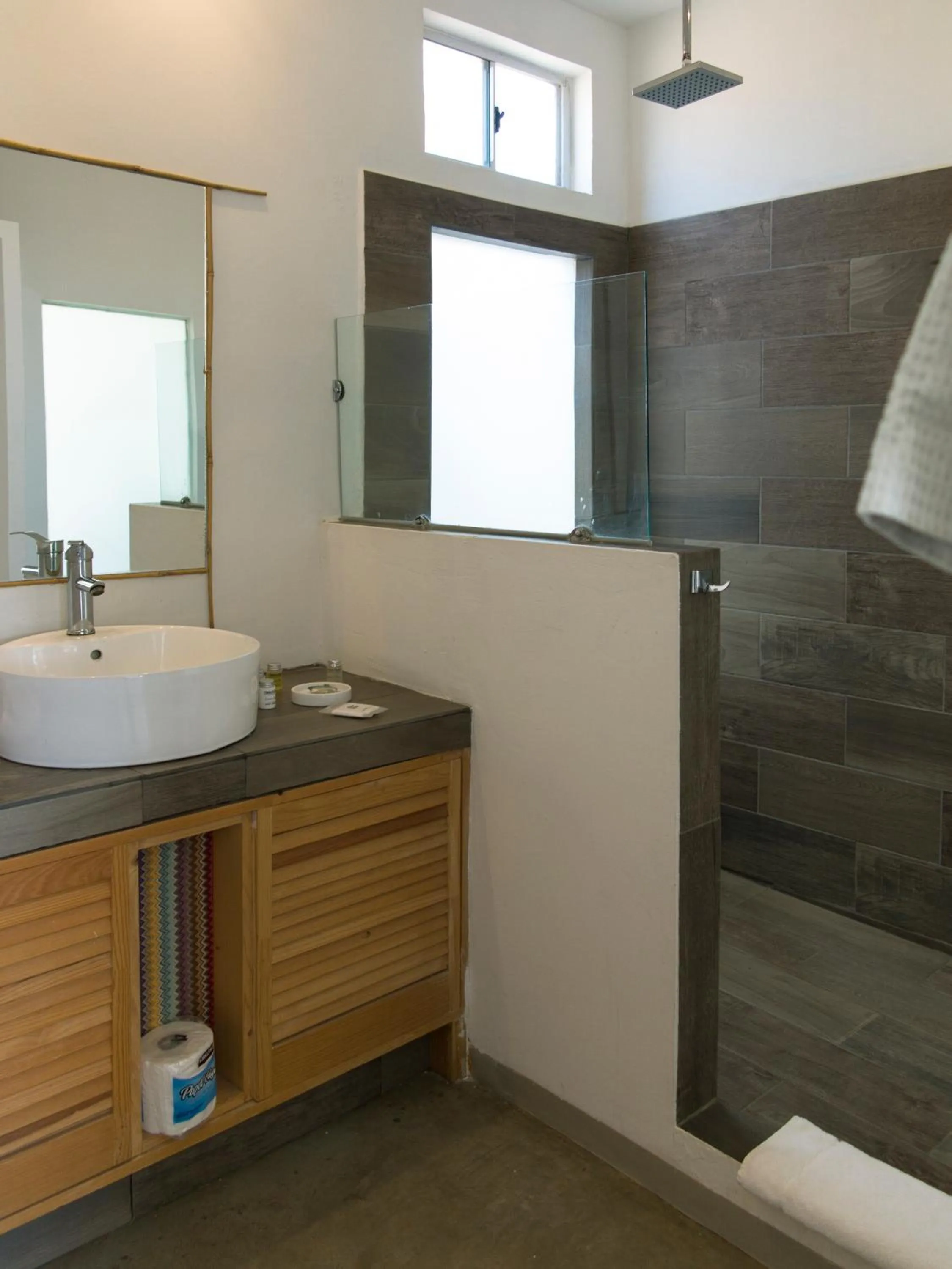 Bathroom in Santerra, Valle de Guadalupe