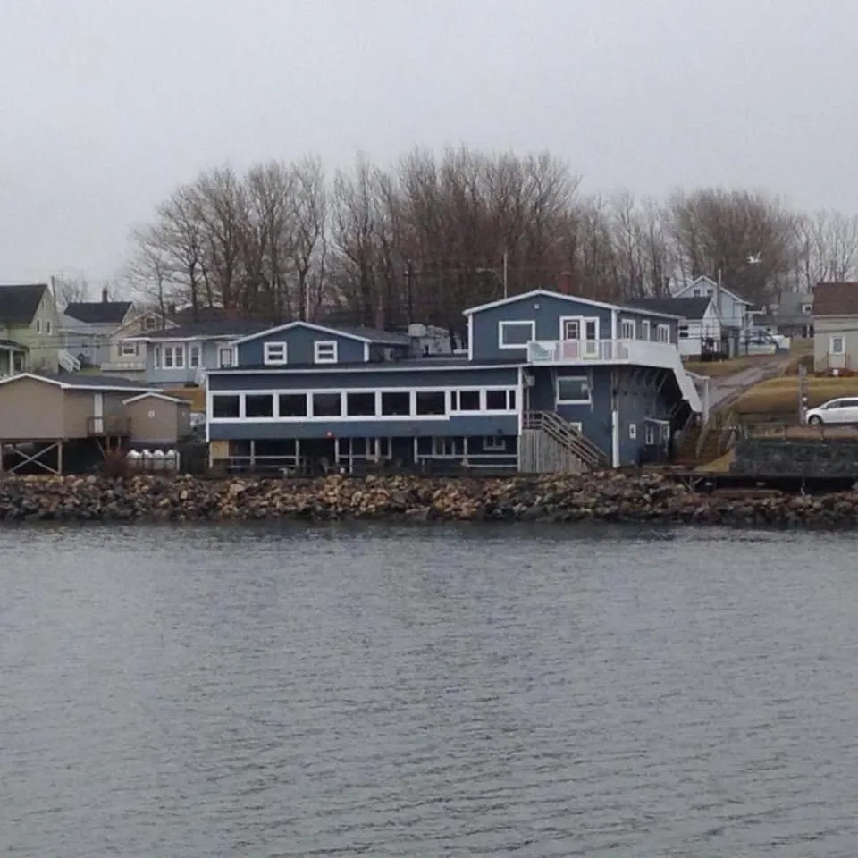 Auberge Bay Wind Suites