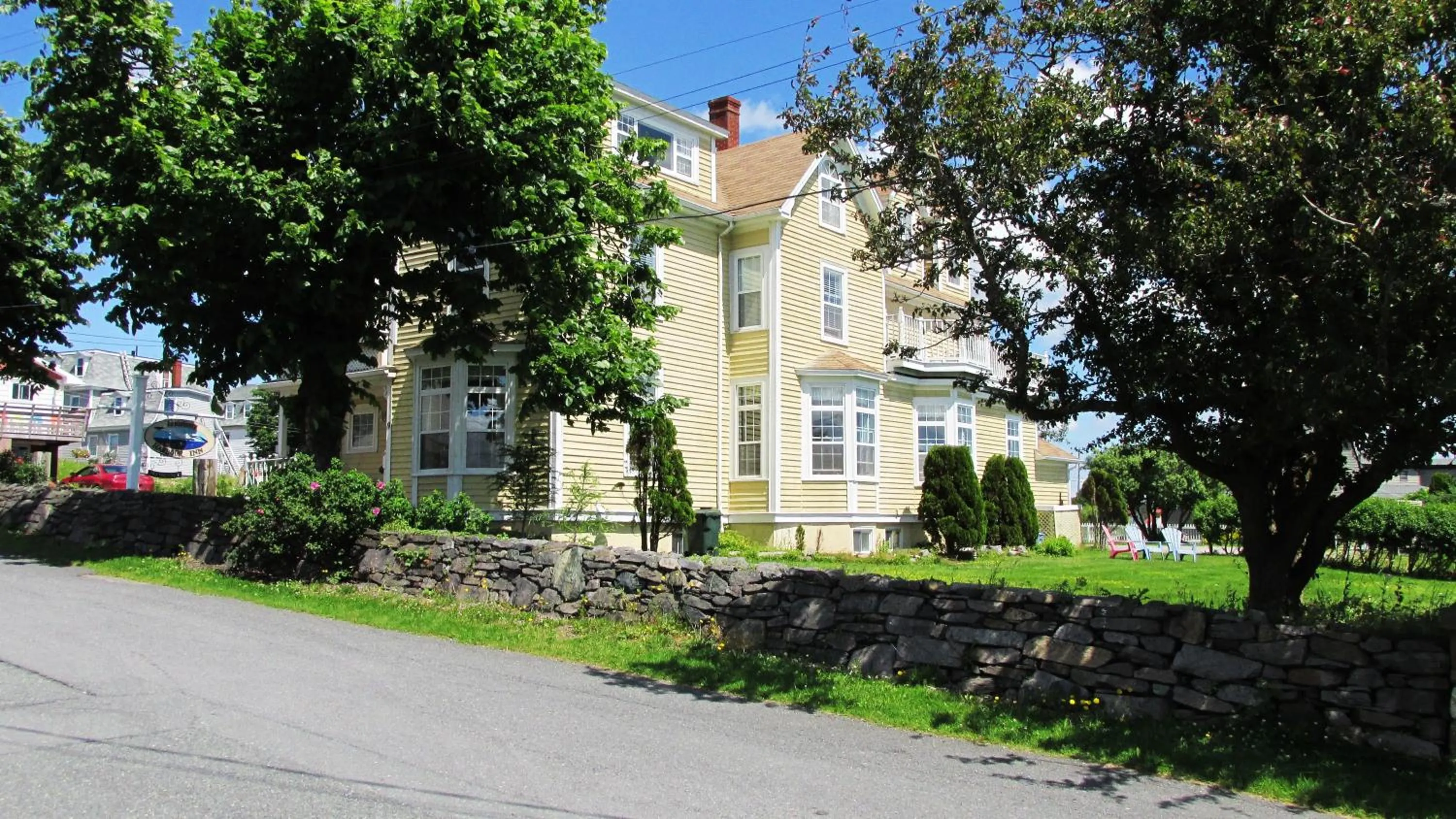 Louisbourg Harbour Inn