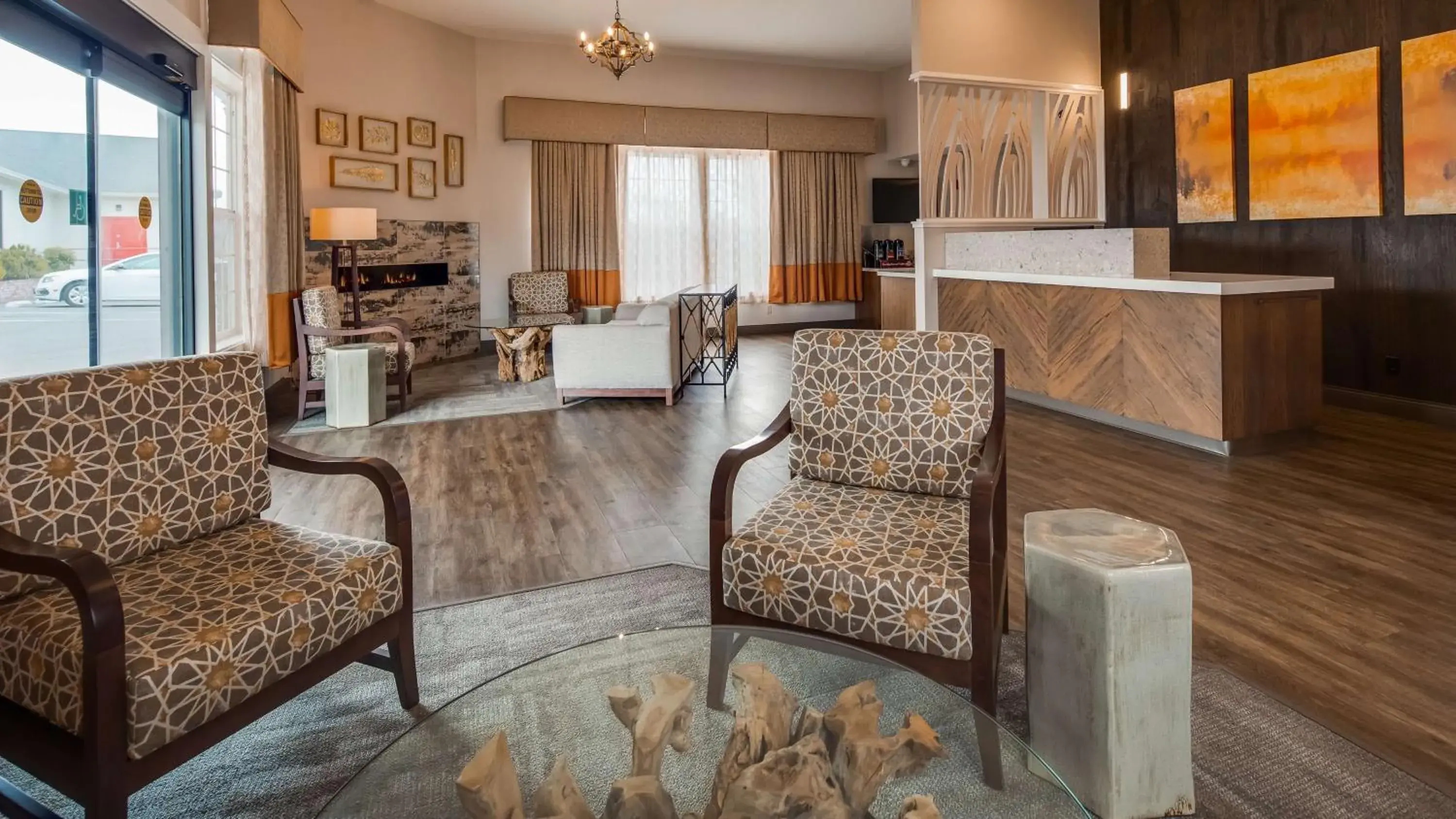 Lobby or reception in Best Western Plus Bayshore Inn Lobby or reception in Best Western Plus Bayshore Inn