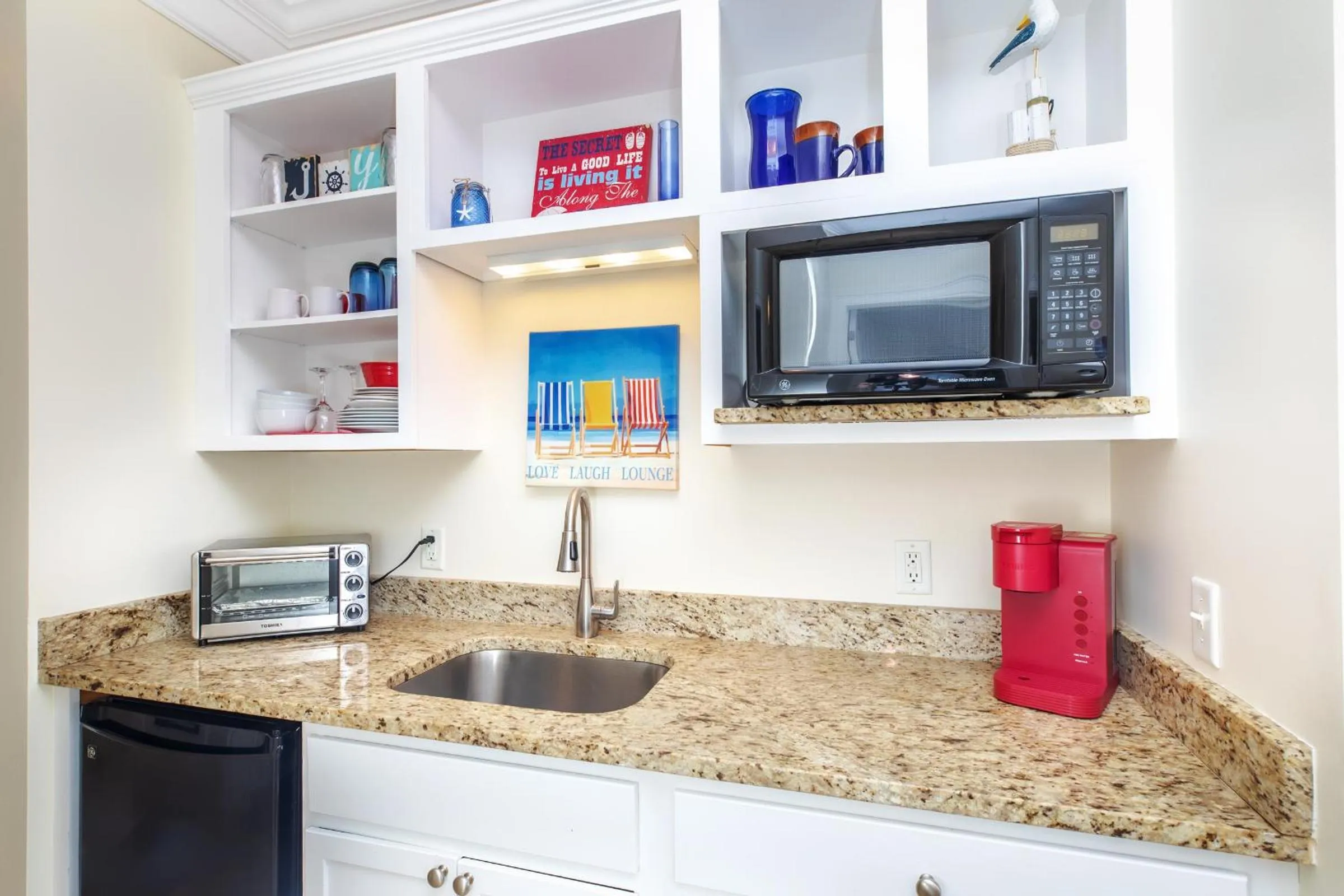 Atlantic Breeze Suites