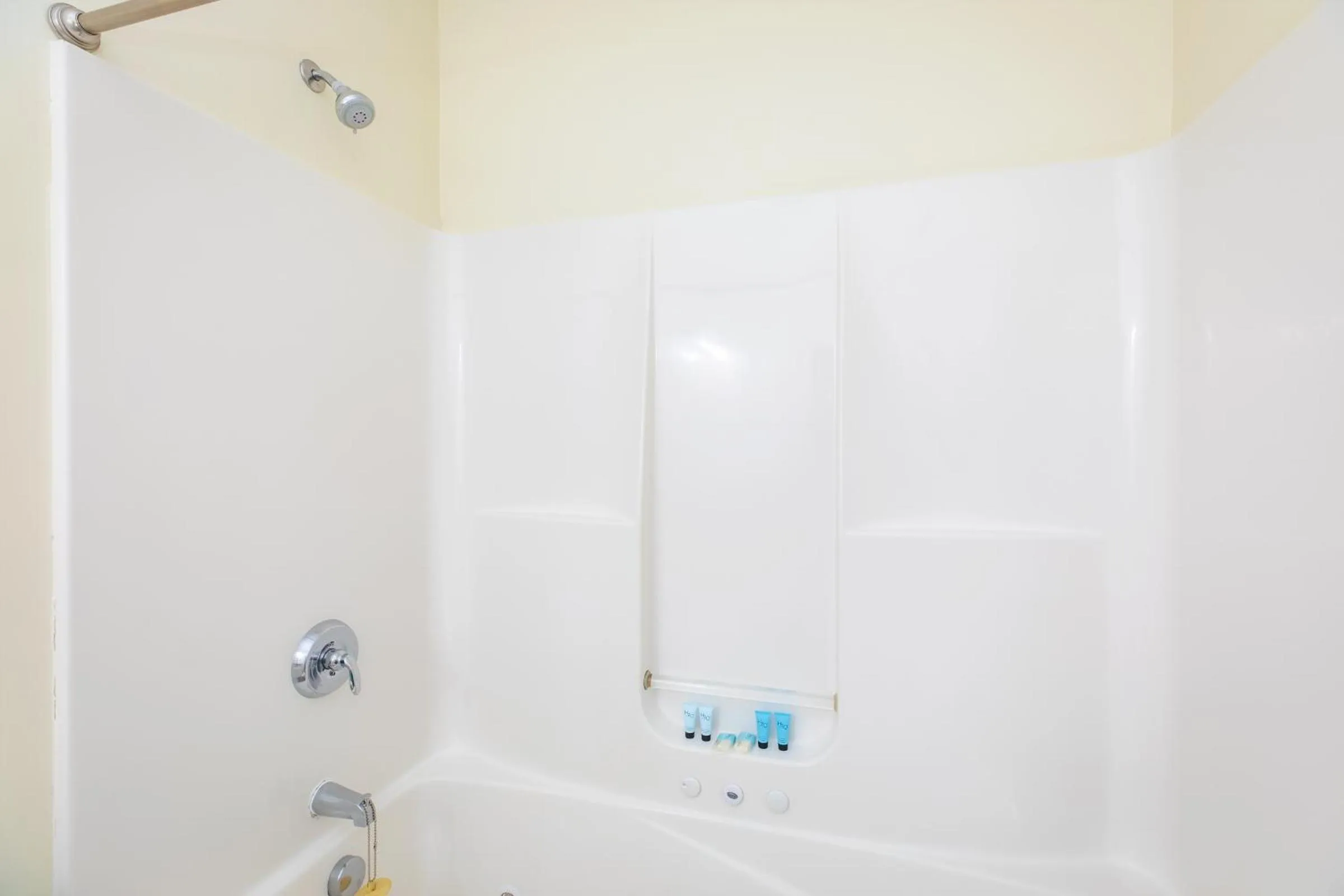 Atlantic Breeze Suites