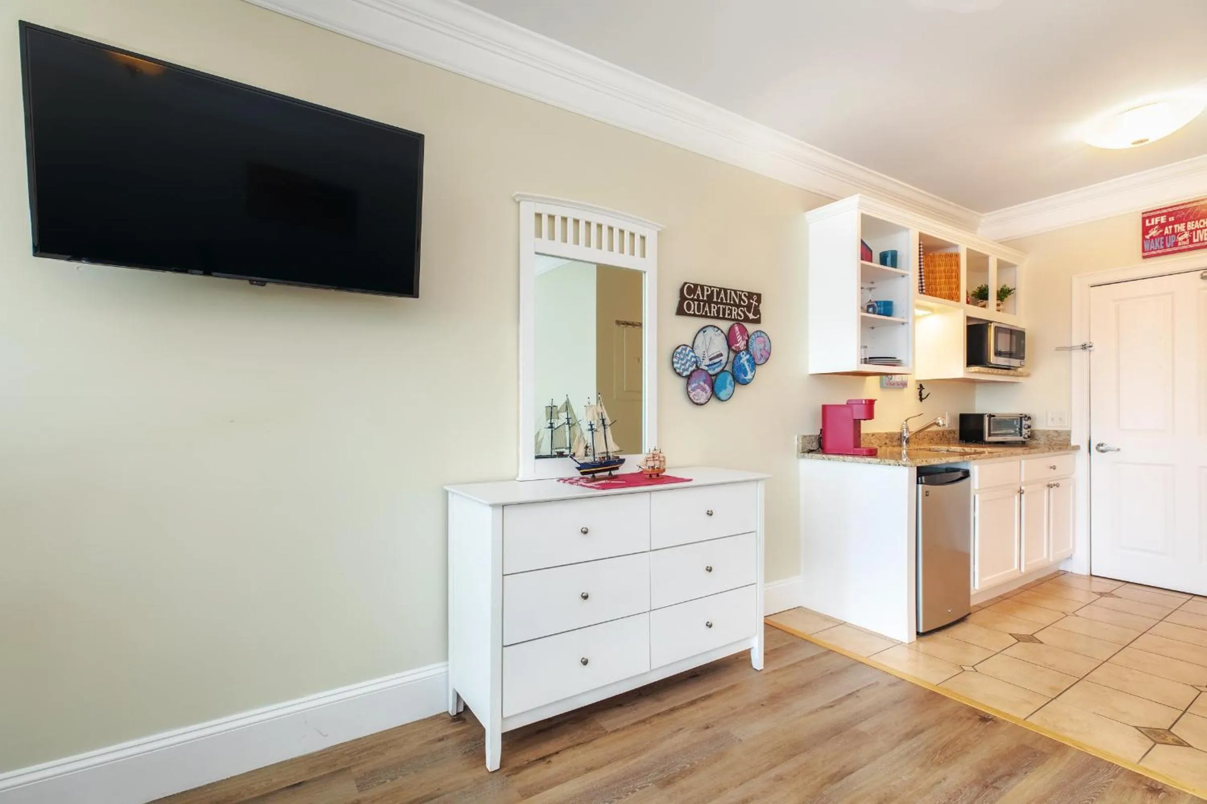 Atlantic Breeze Suites