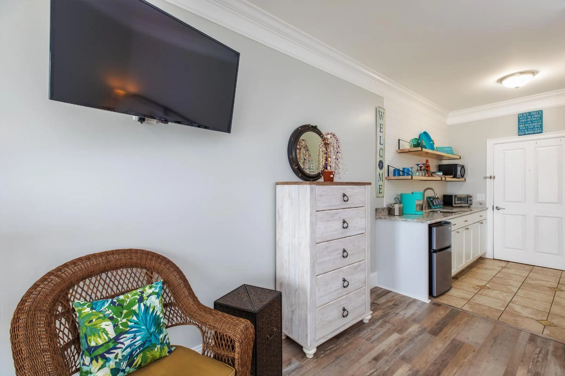 Atlantic Breeze Suites