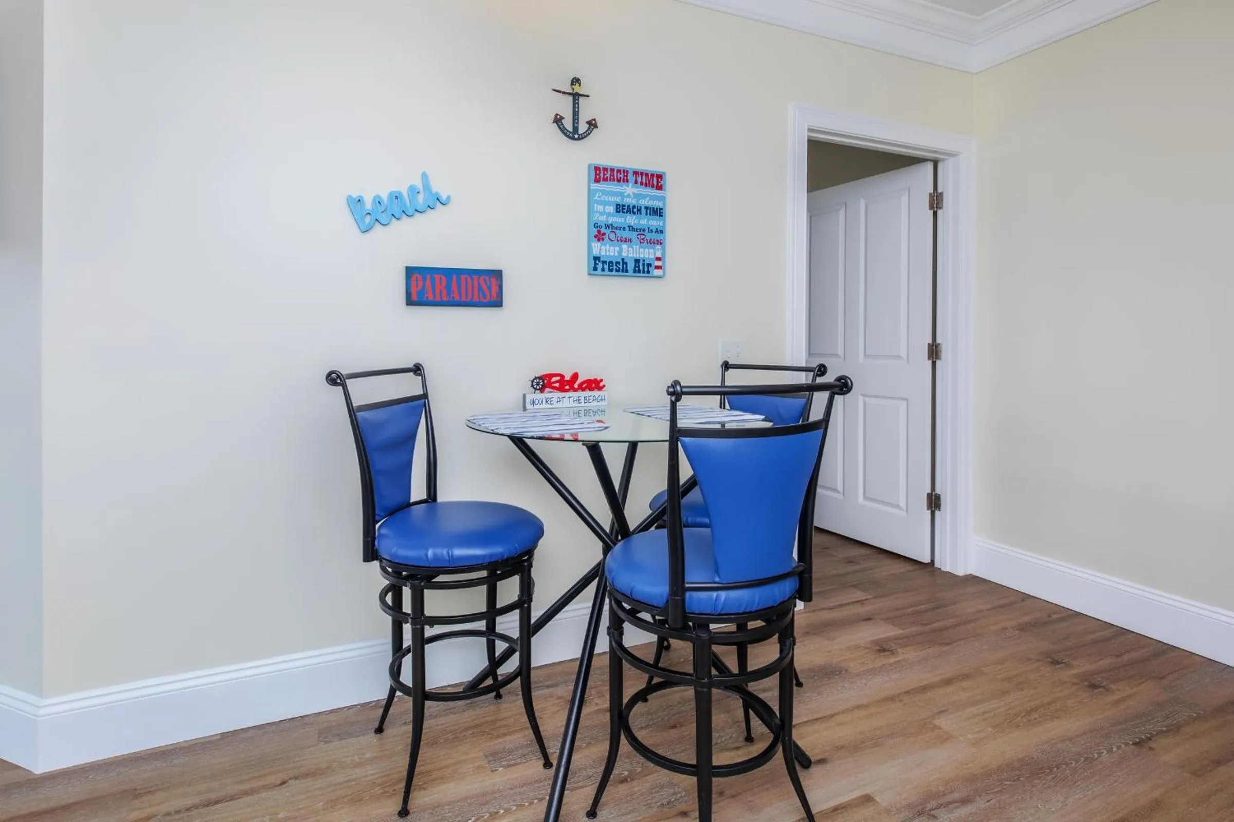 Atlantic Breeze Suites