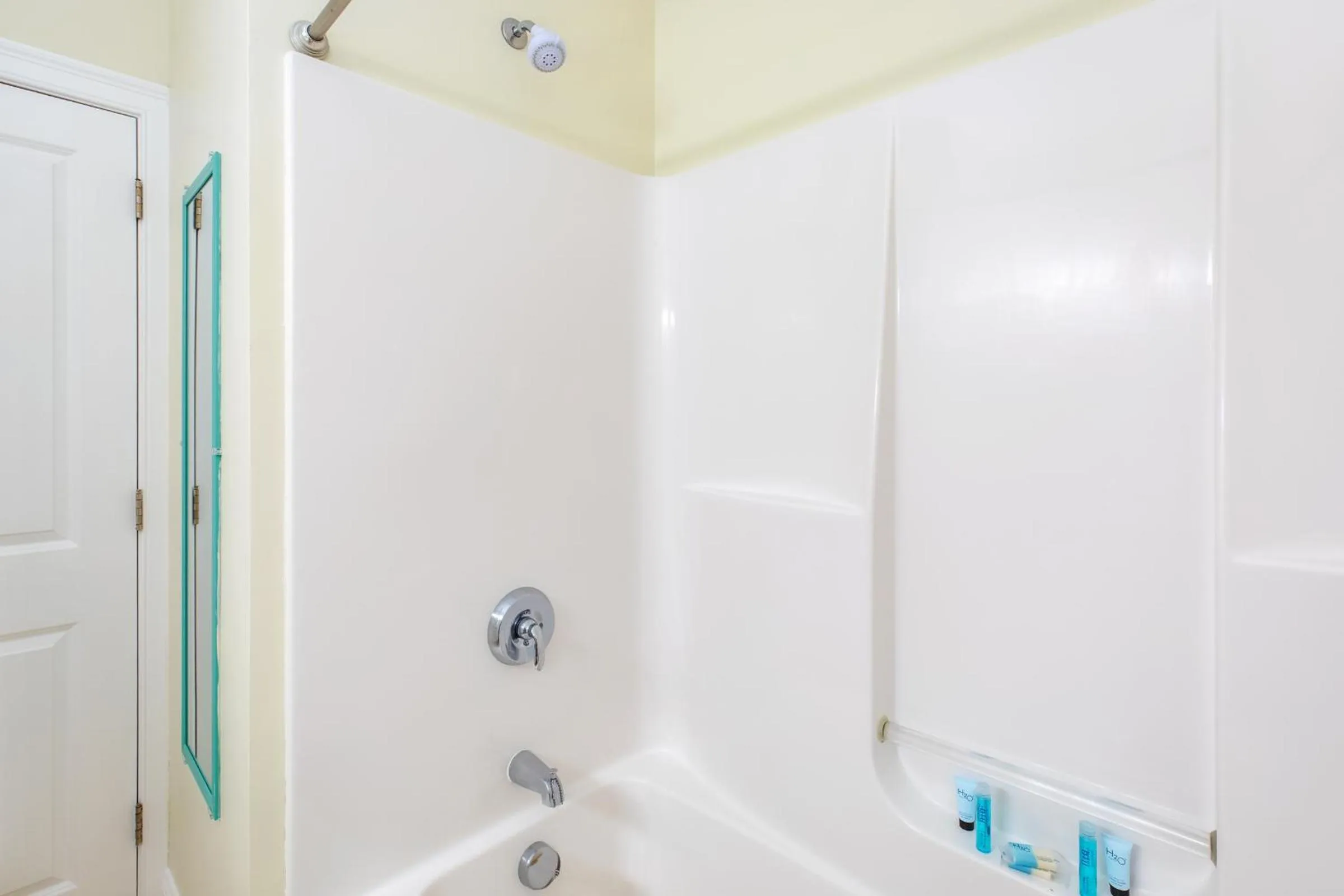 Atlantic Breeze Suites