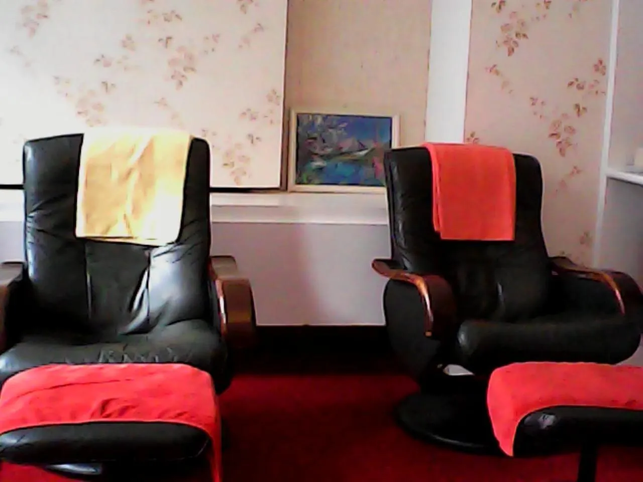 Area and facilities in Royal Garden Home Hotel