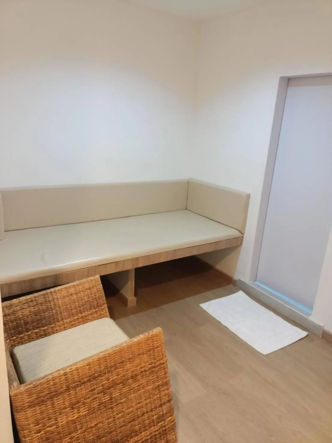 Seating area in Royal Garden Home Hotel