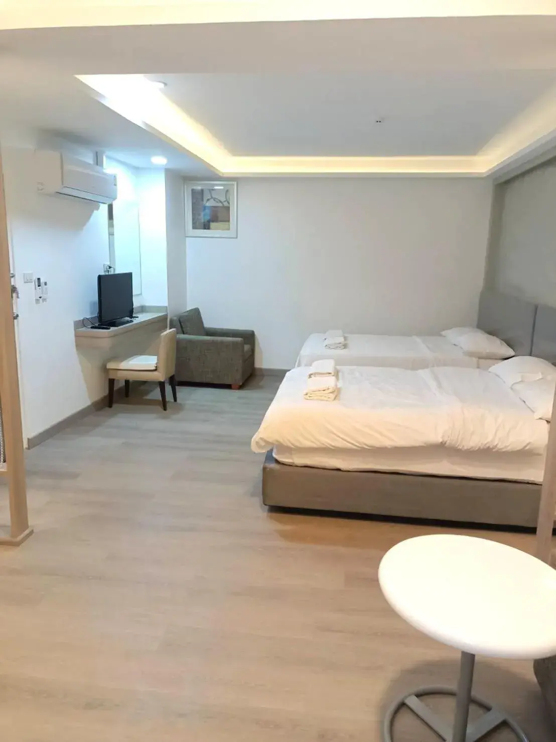 Junior Suite with Balcony in Royal Garden Home Hotel Junior Suite with Balcony in Royal Garden Home Hotel