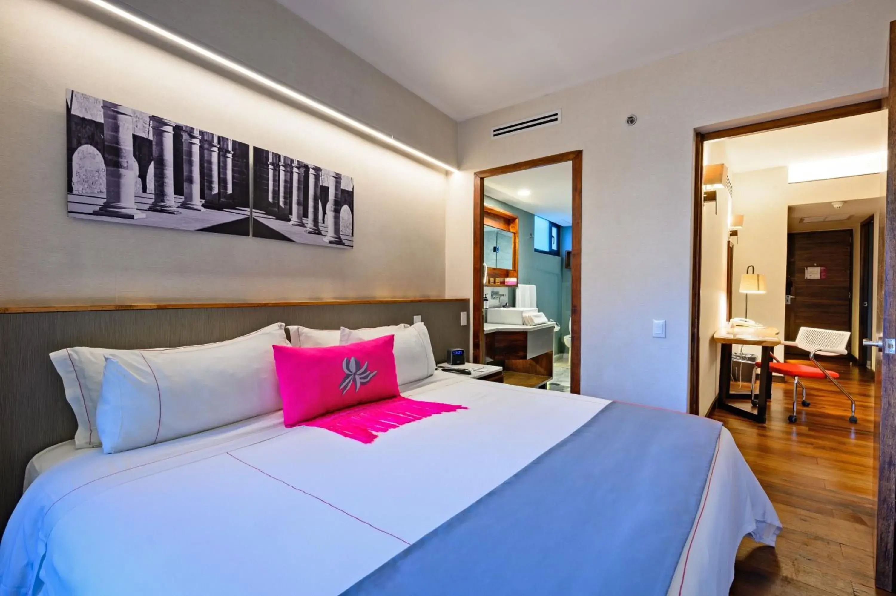 Two-Bedroom Suite in Las Suites Campos Eliseos Two-Bedroom Suite in Las Suites Campos Eliseos