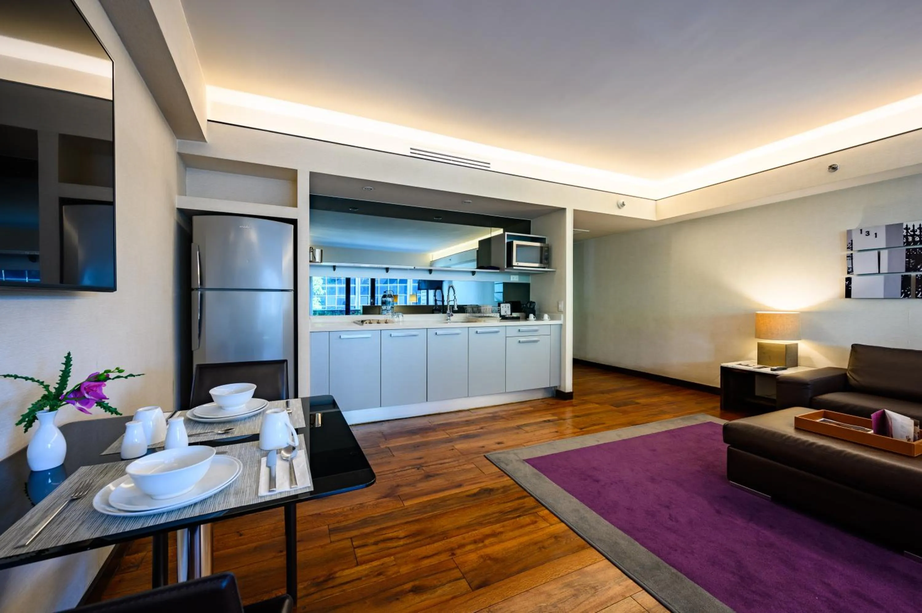 Coffee/tea facilities in Las Suites Campos Eliseos