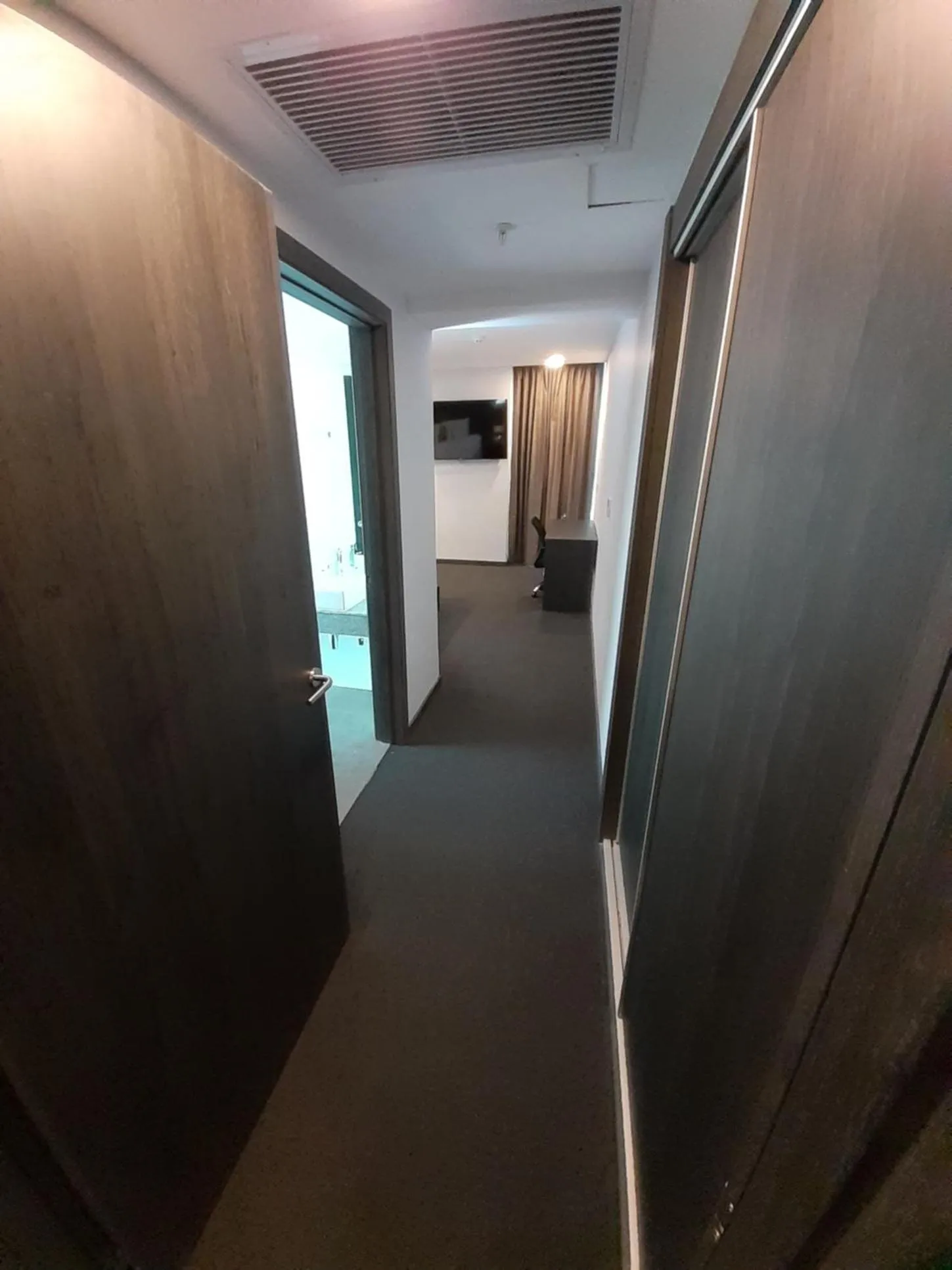 Innfiniti Hotel & Suites