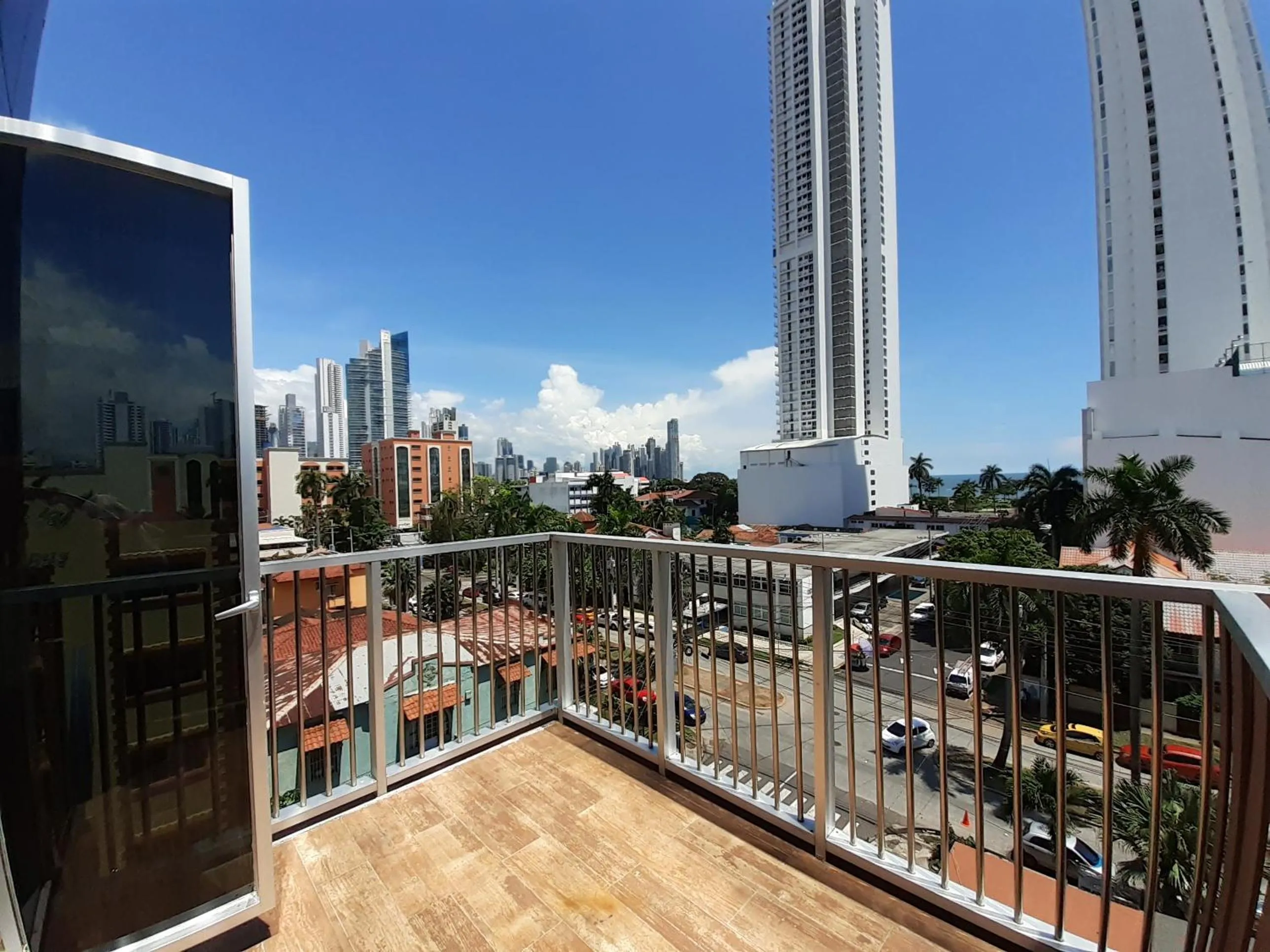 Innfiniti Hotel & Suites