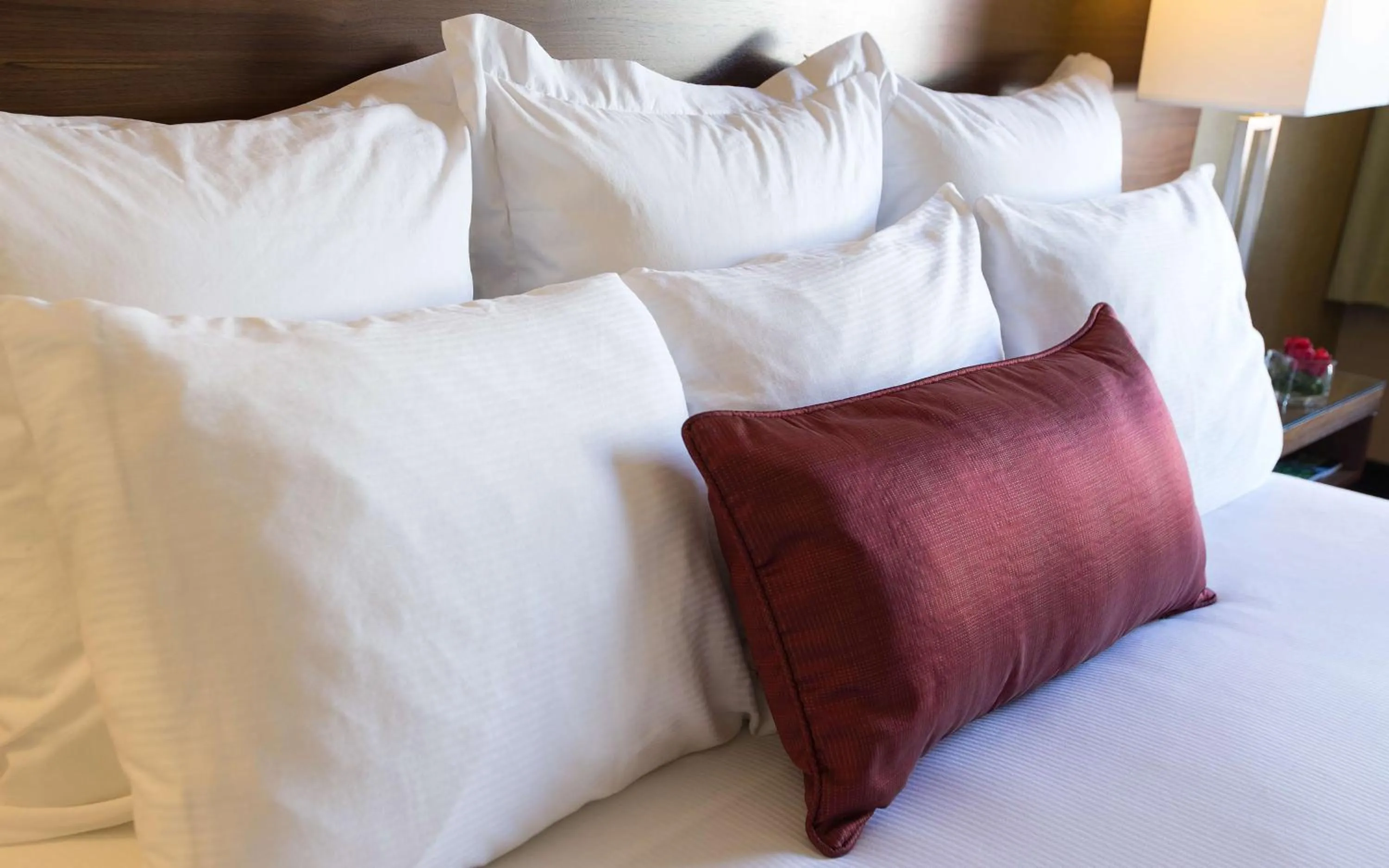 Bedroom, Bed in Coast Gateway Hotel